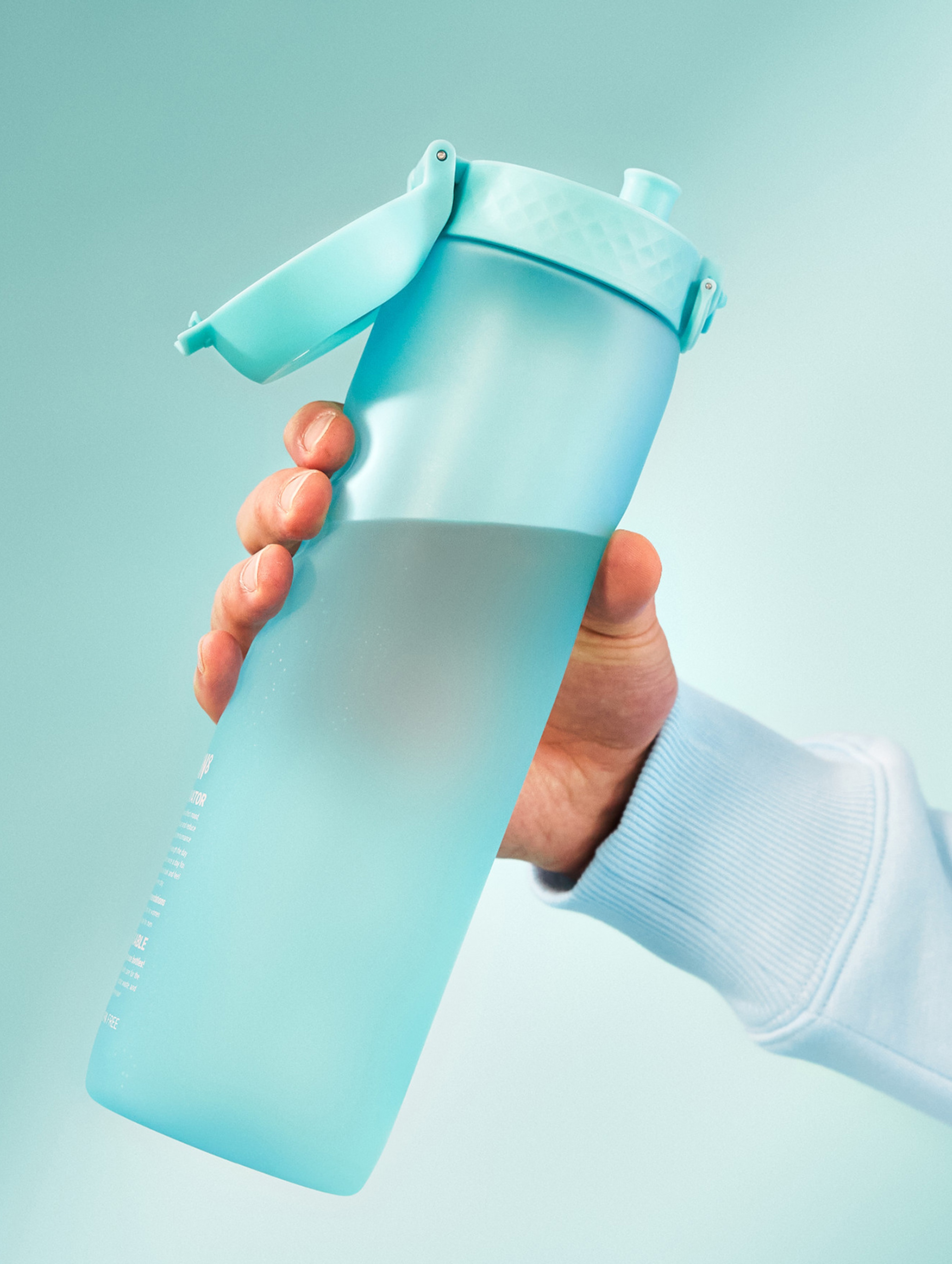 Butelka na wodę ION8 BPA Free Sonic Blue Motivator 1200ml - niebieska