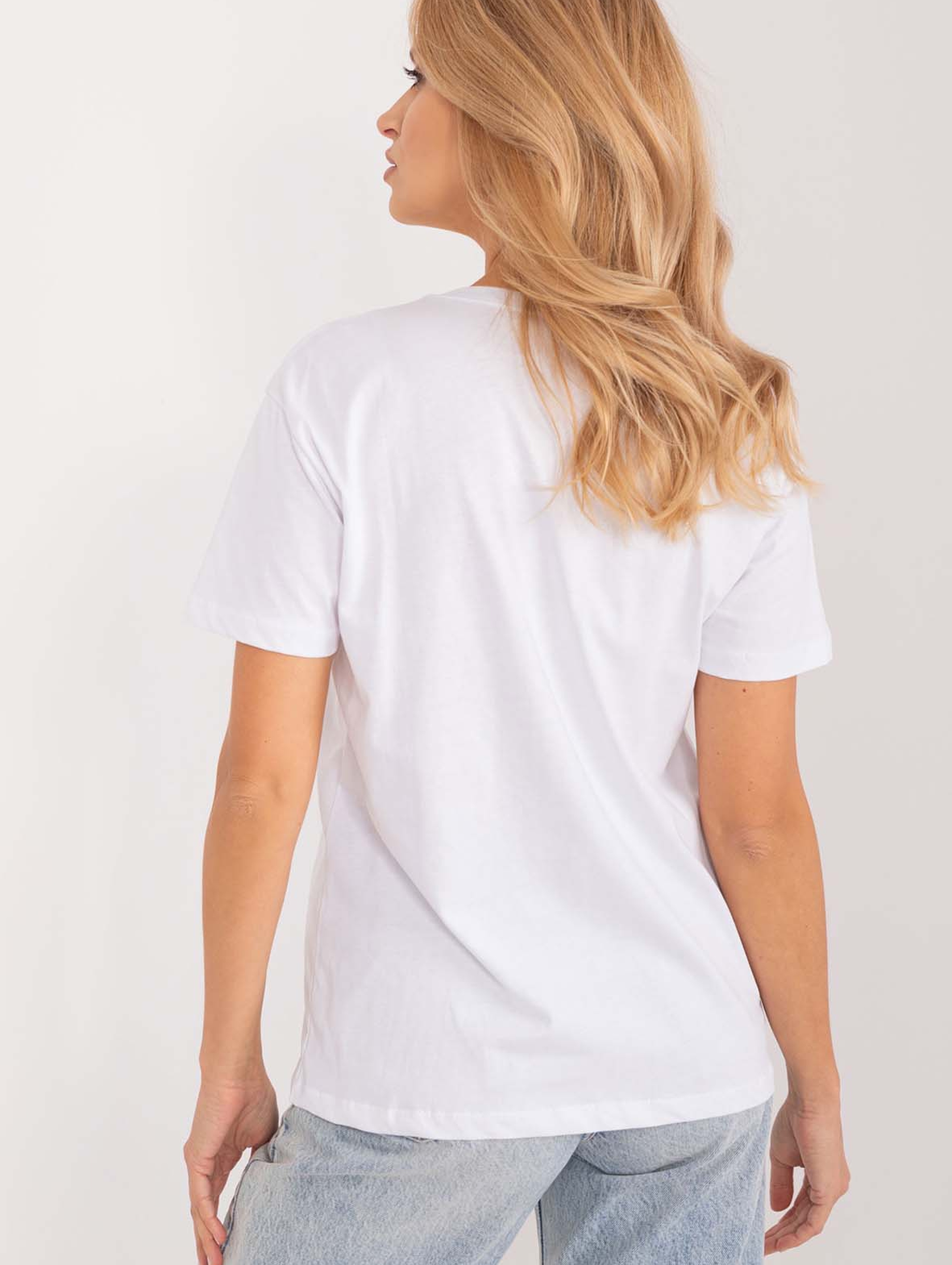 Damski t-shirt biały z aplikacją i napisami