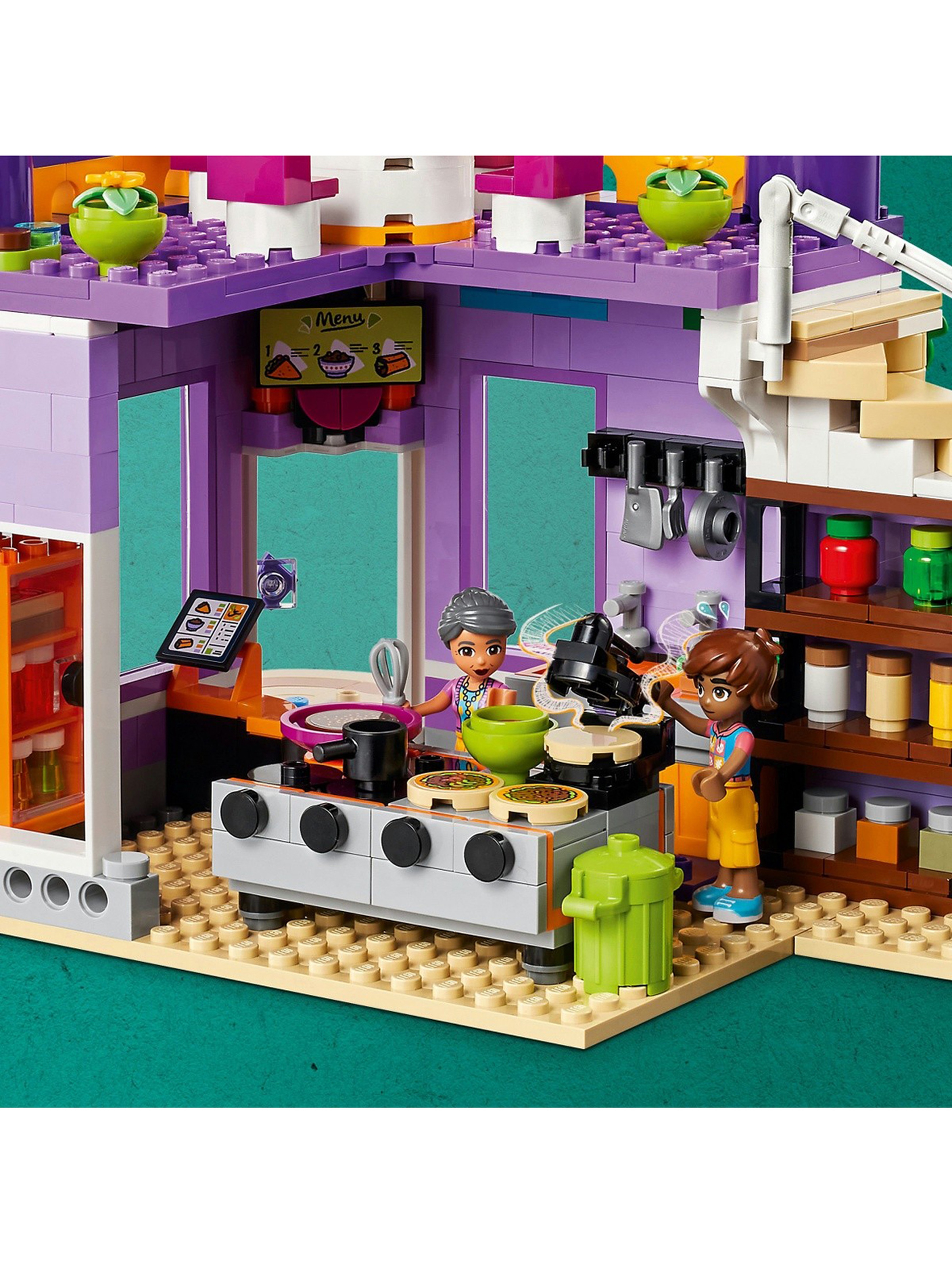 Klocki LEGO Friends 41747 Jadłodajnia w Heartlake - 695 elementów, wiek 8 +