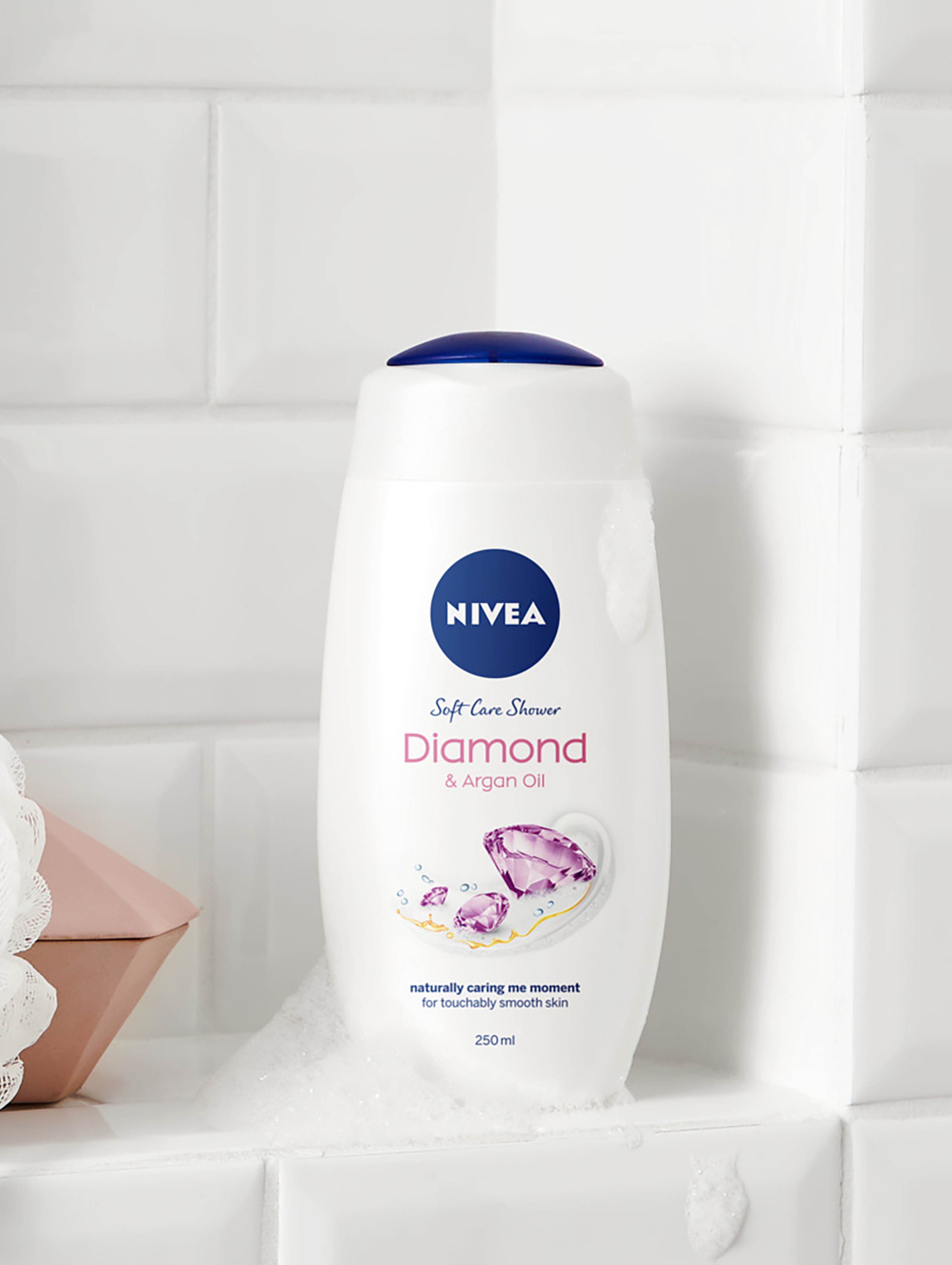 Nivea Care & Diamond Touch Żel pod prysznic 500ml