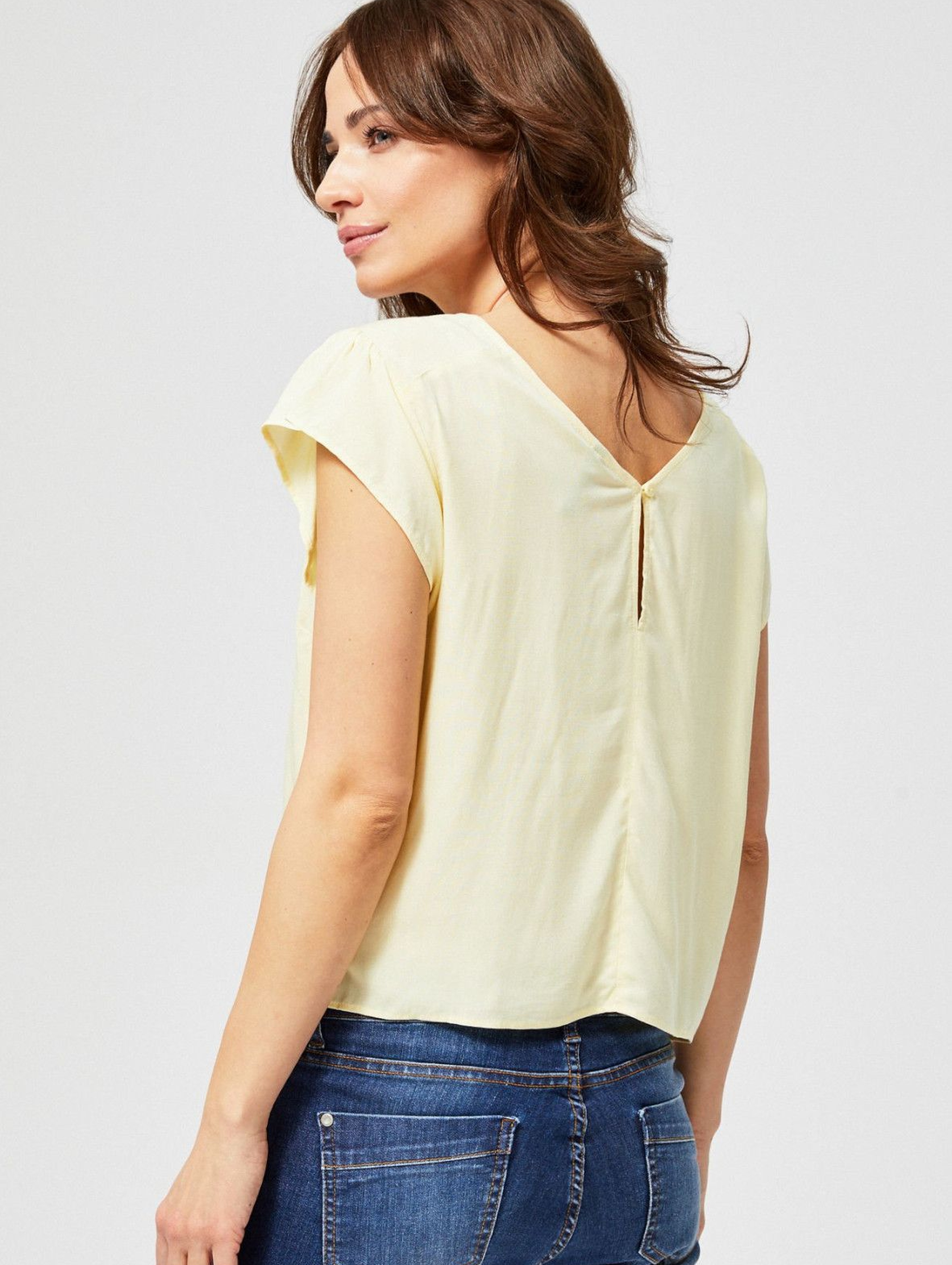Bluzka damska koszulowa z ozdobnym wiązaniem żółta