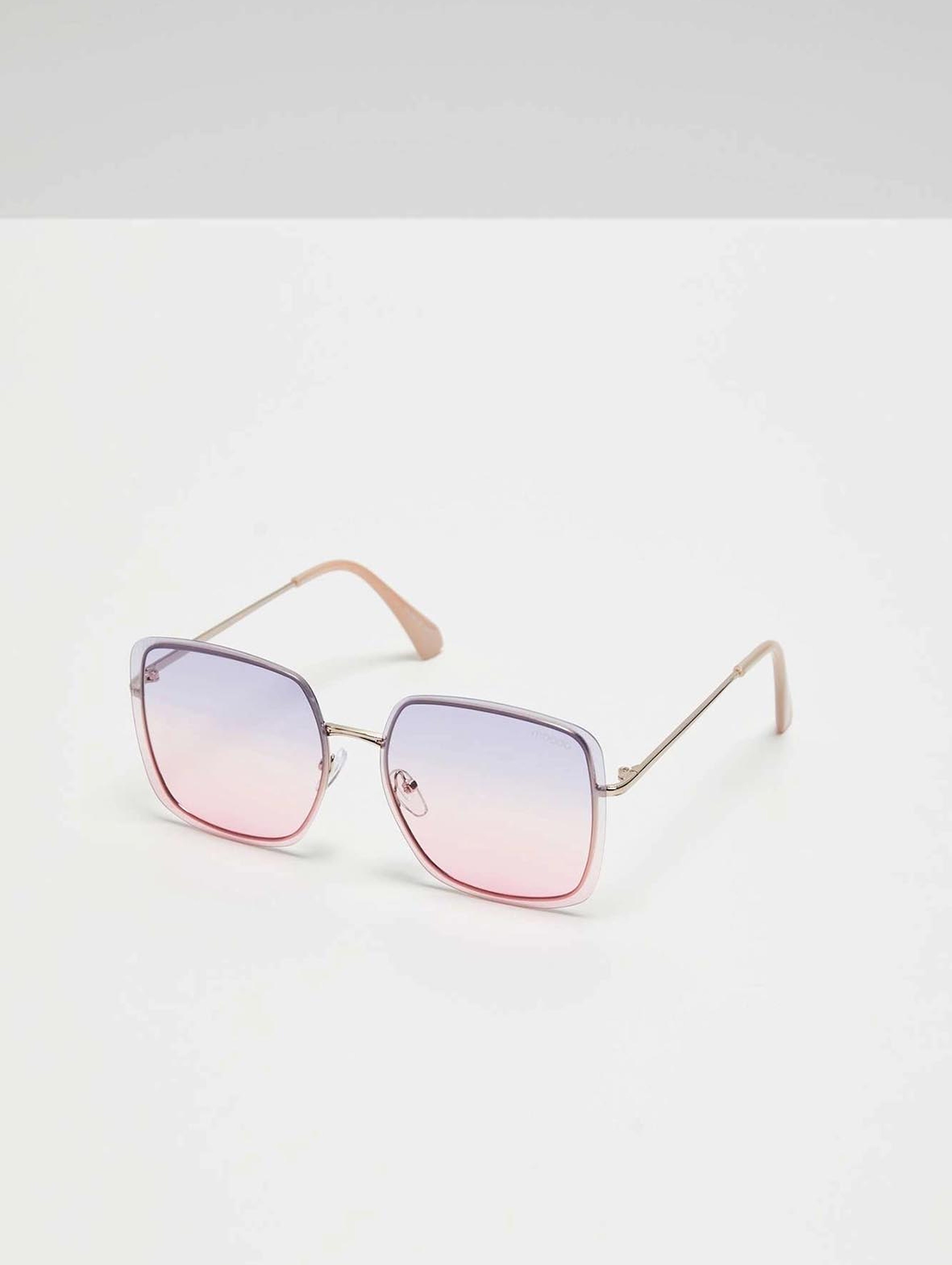 Okulary przeciwsłoneczne z cieniowanym szkłem
