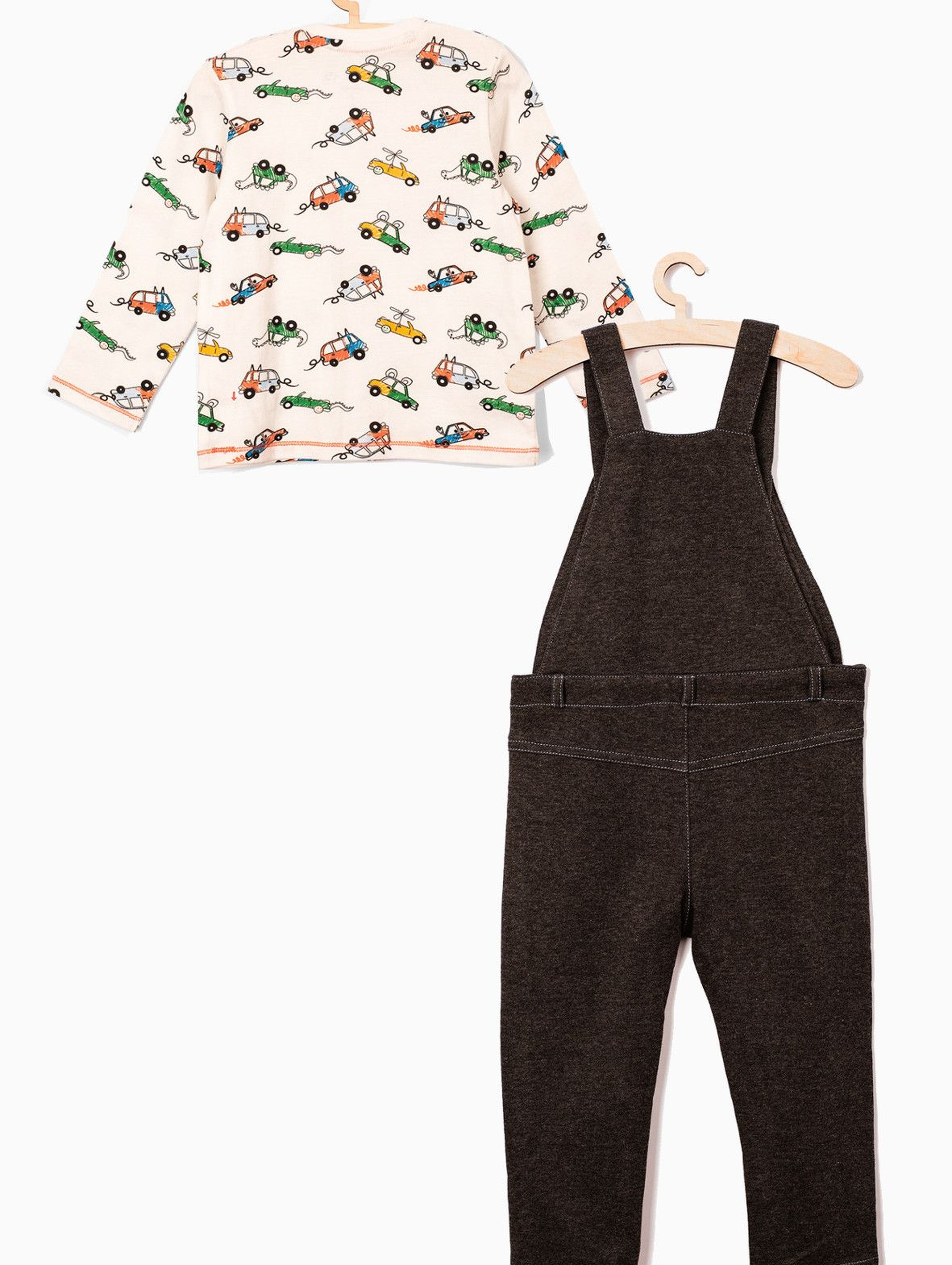 Komplet ubrań dla dziecka- bluzka i spodnie ogrodniczki