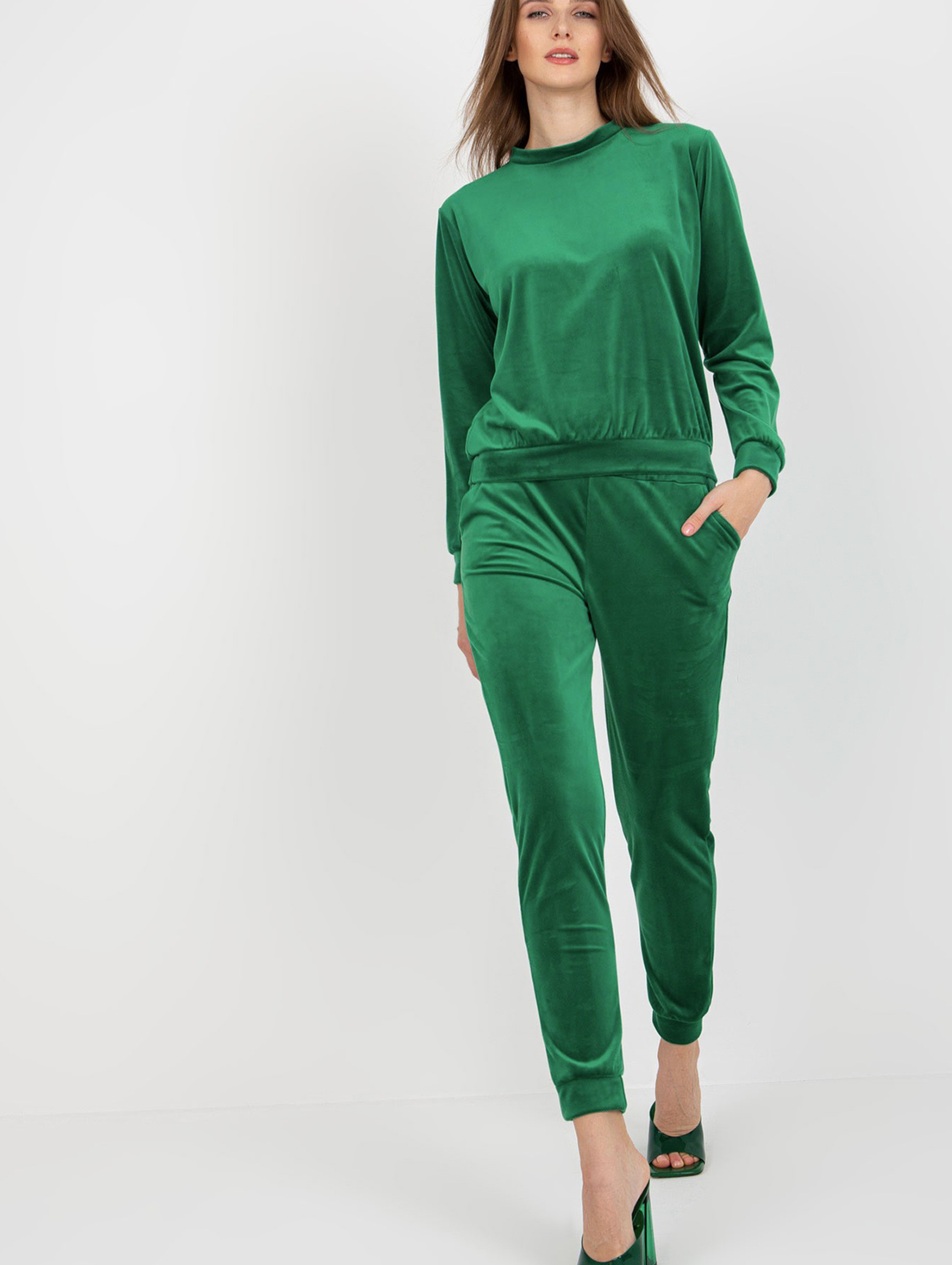 Zielony komplet welurowy ze spodniami Brenda RUE PARIS