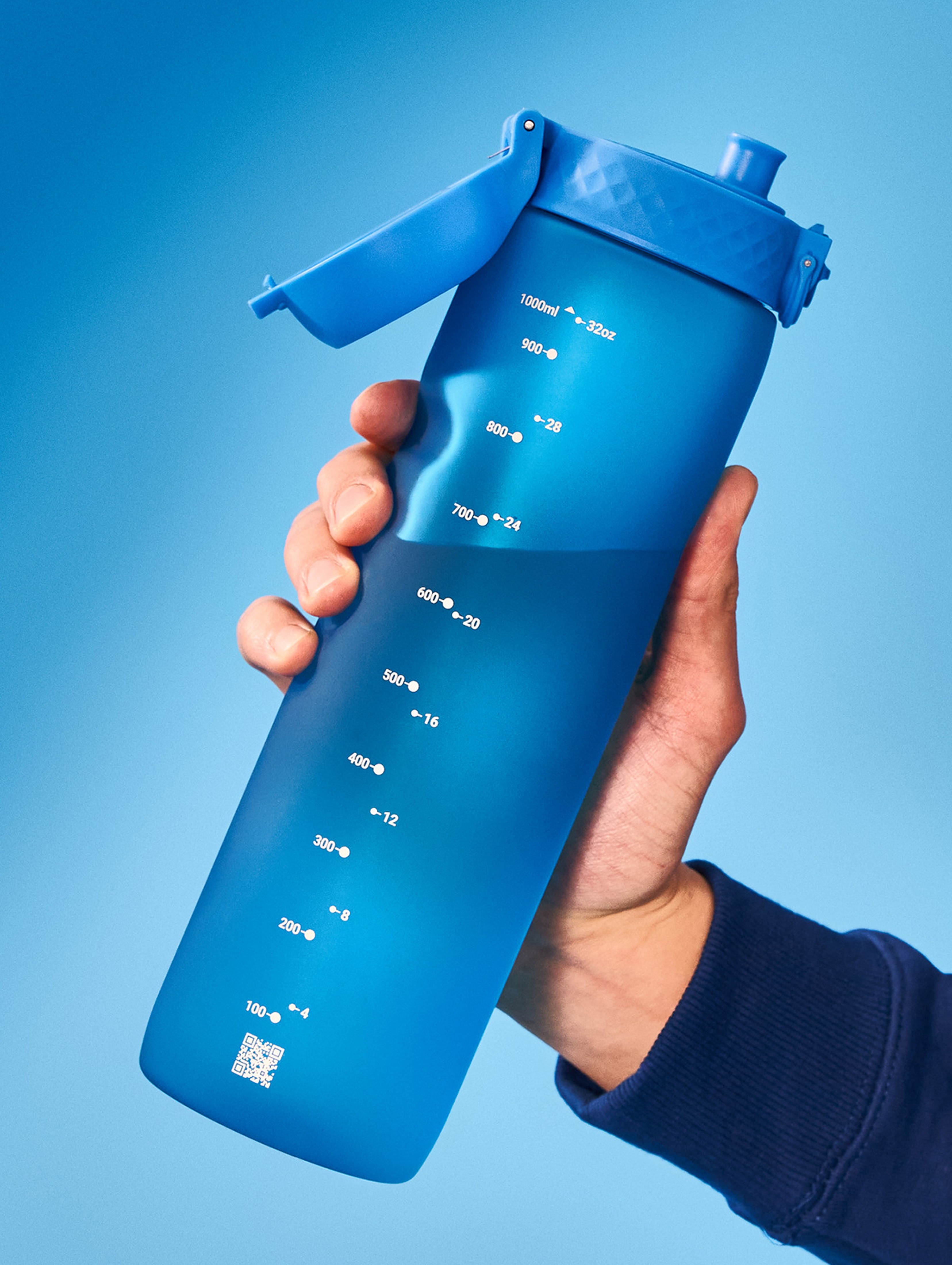 Butelka na wodę ION8 BPA Free Blue 1200ml  - niebieska