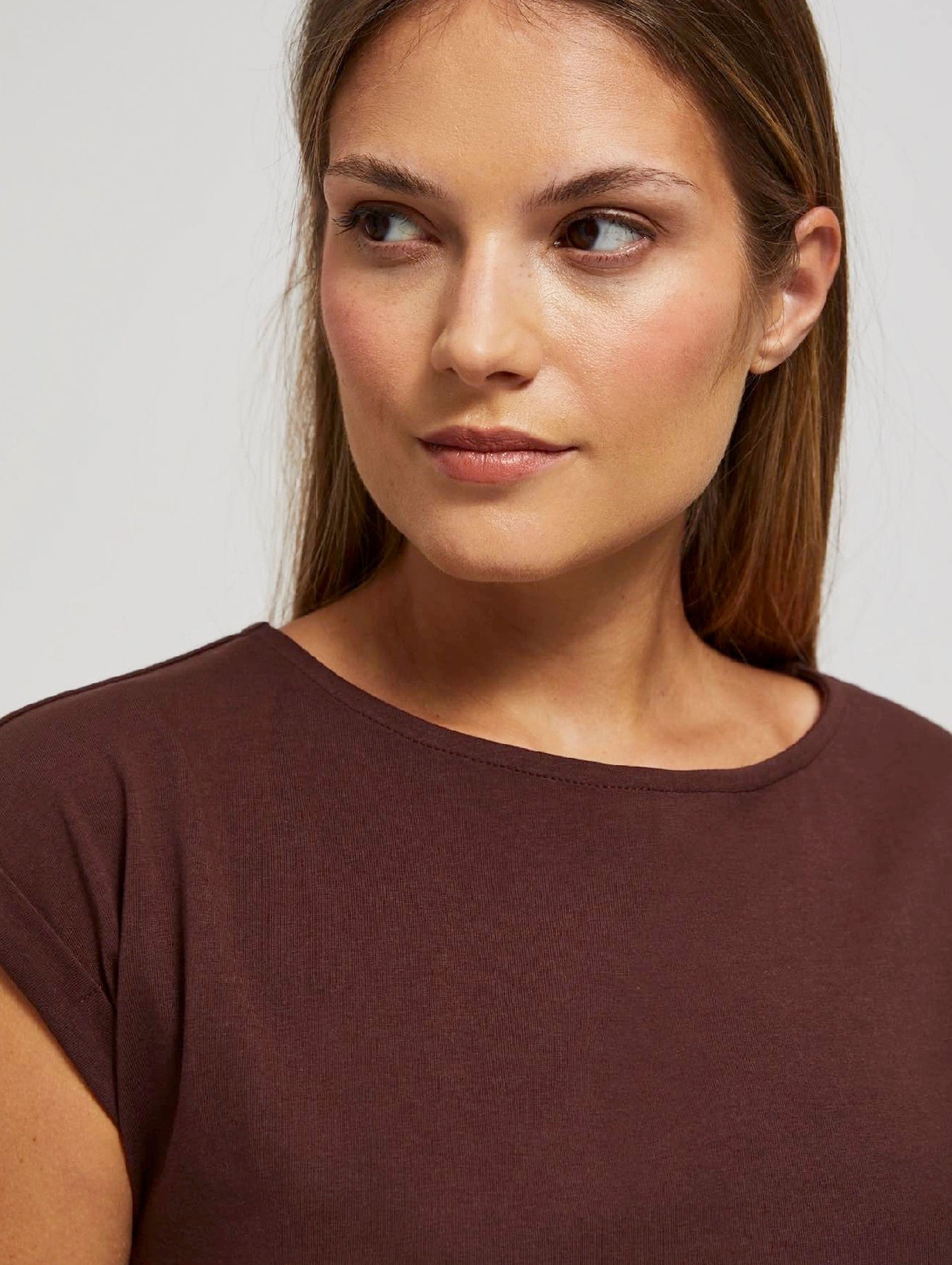 Bawełniany t-shirt damski gładki- brązowy