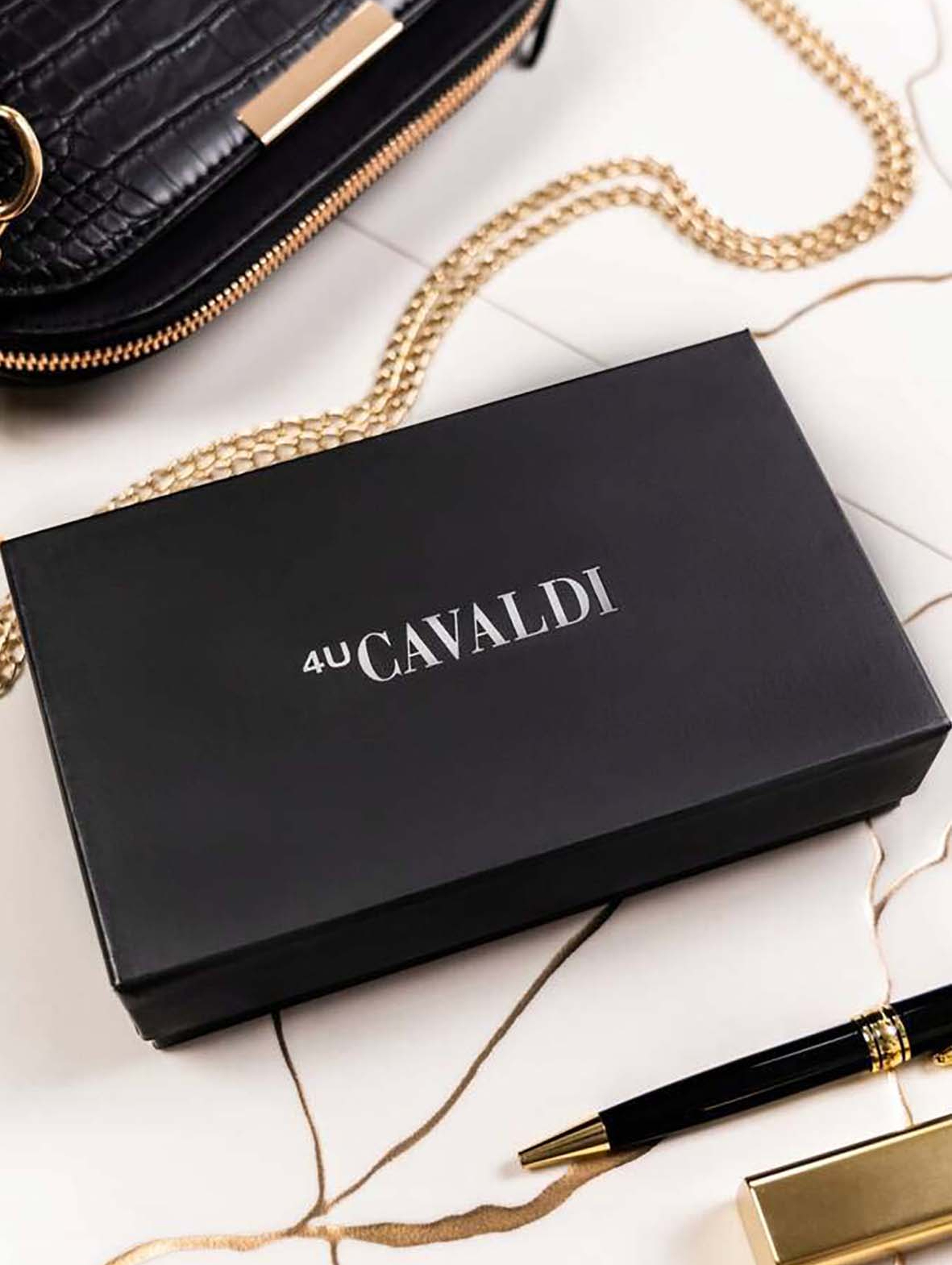 Skórzany portfel damski na zatrzask - 4U Cavaldi