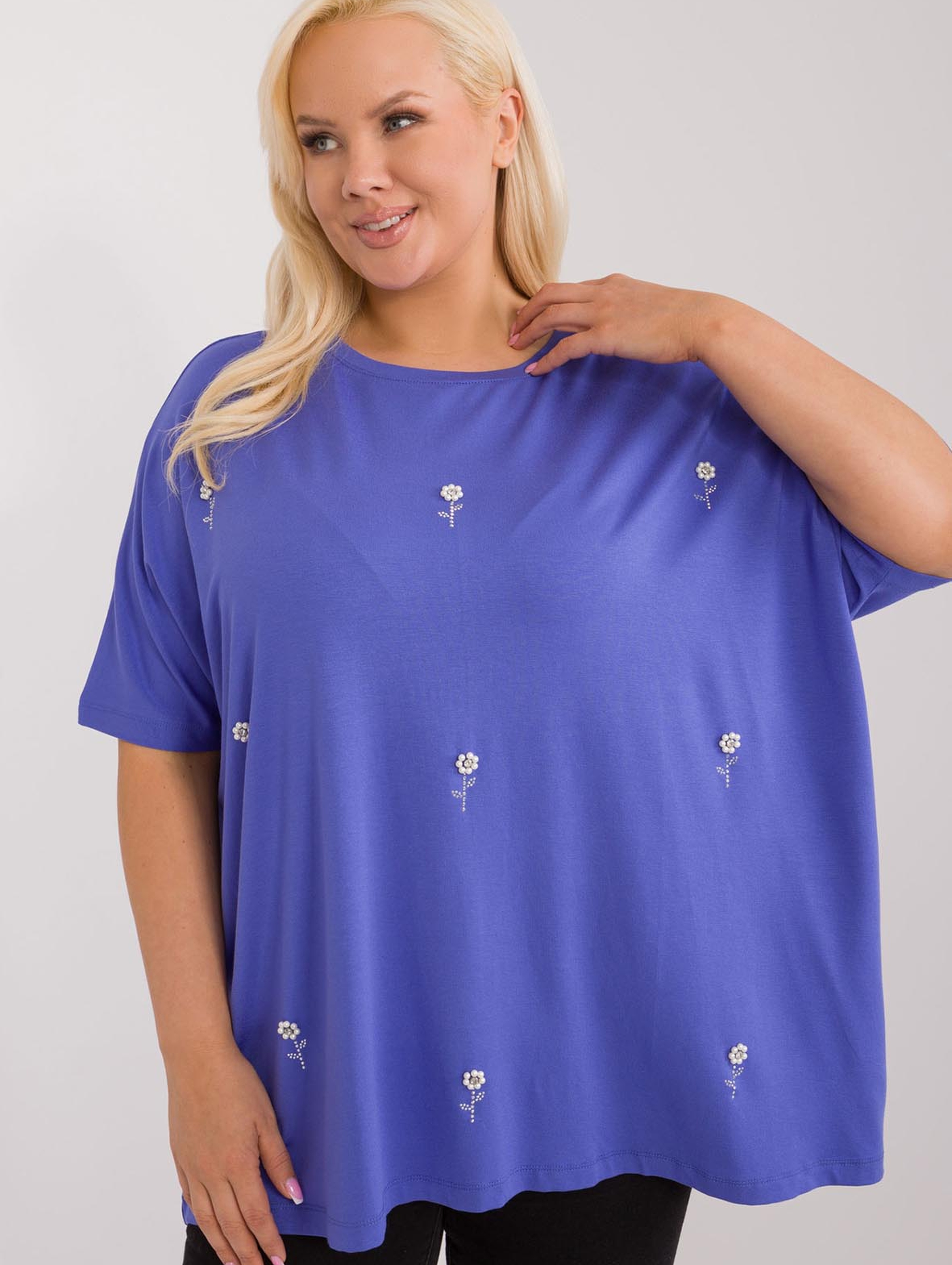 Bluzka plus size z aplikacjami fioletowa