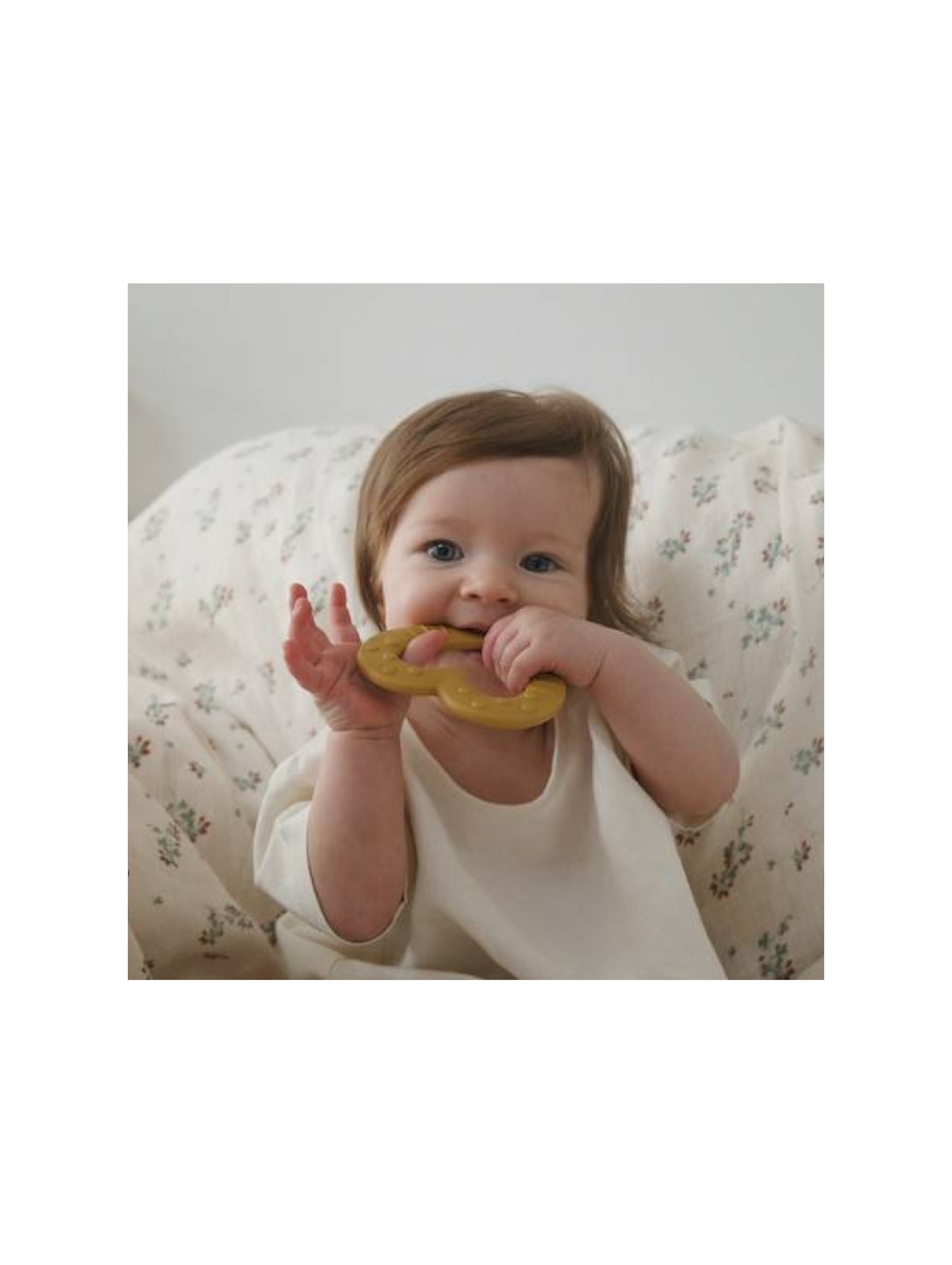 BIBS Baby Bitie HEART Mustard gryzak dla niemowlaka - musztardowy wiek 0msc+