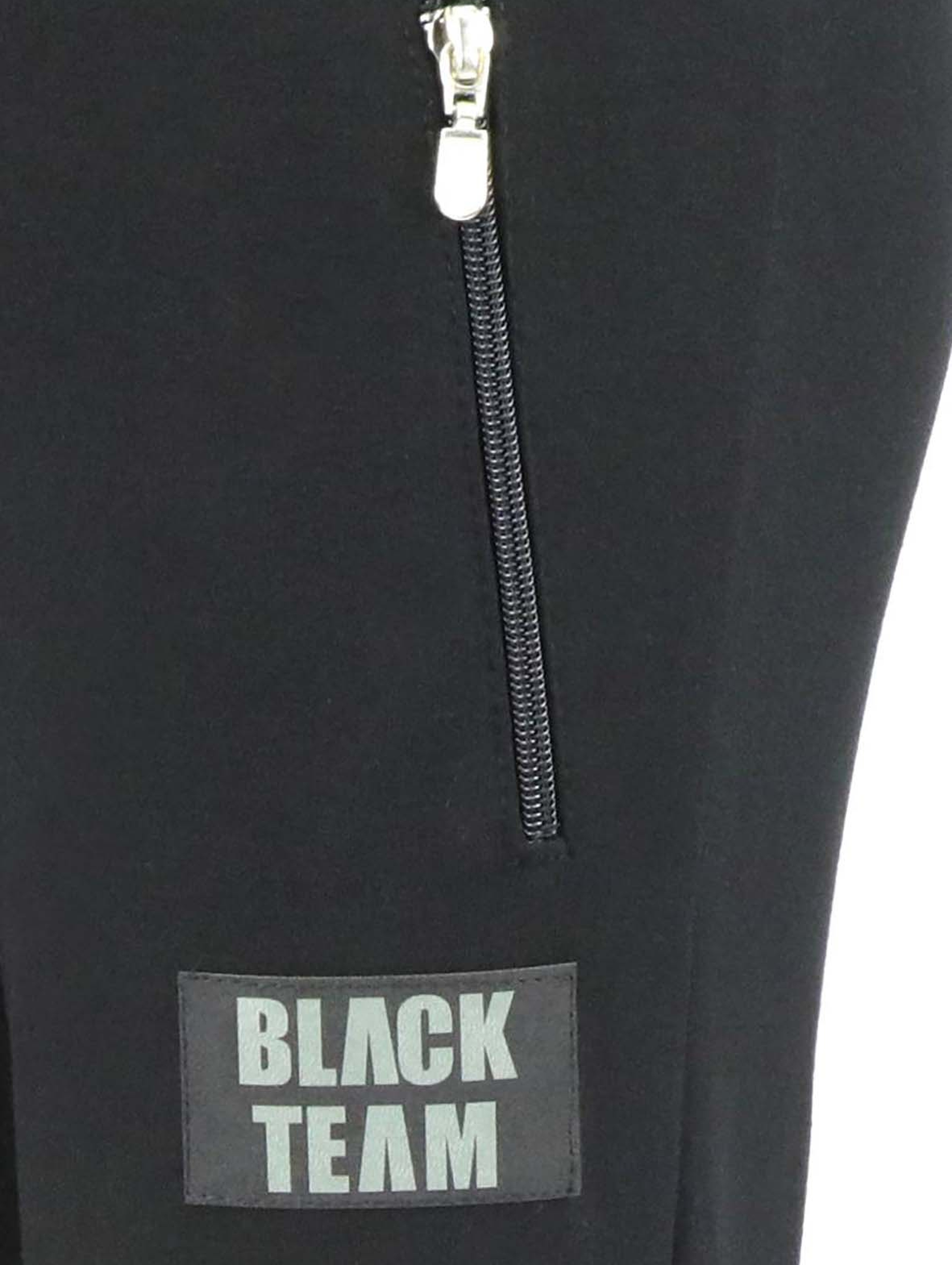 Spodnie dresowe dla chłopca czarne z naszywką Black Team Tup Tup