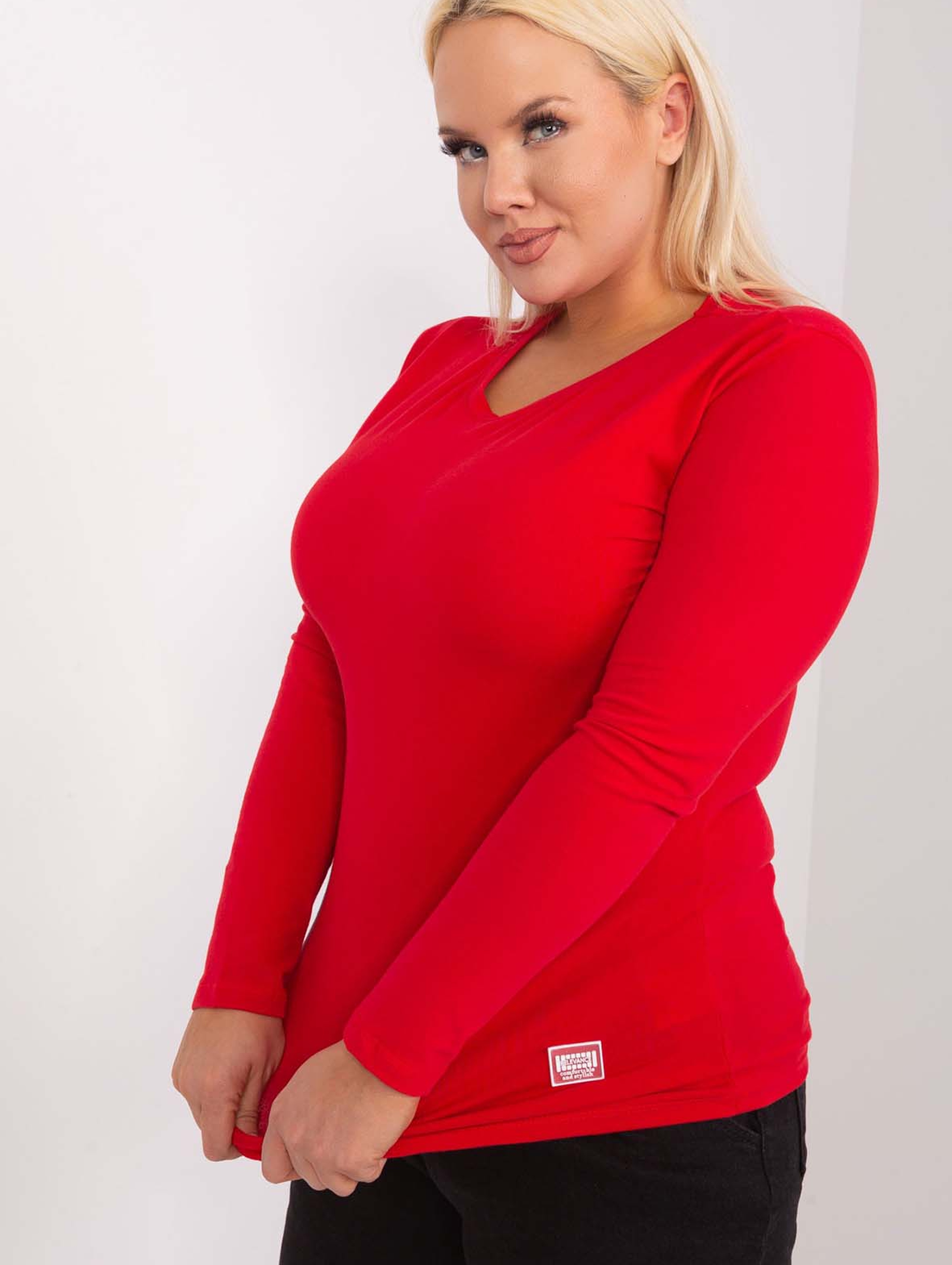 Czerwona dopasowana bluzka damska plus size