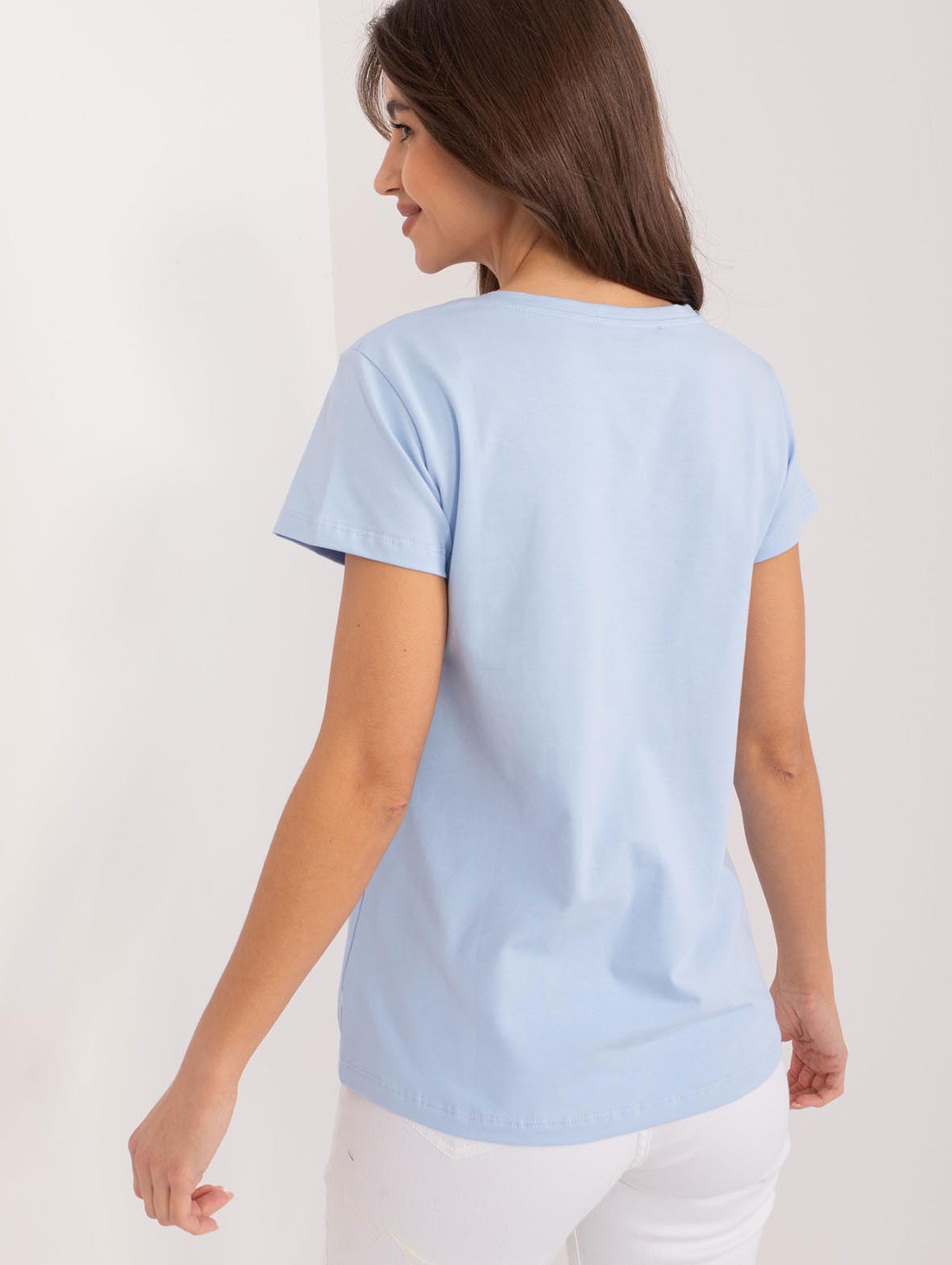 T-Shirt z aplikacją w kwiaty jasno niebieski