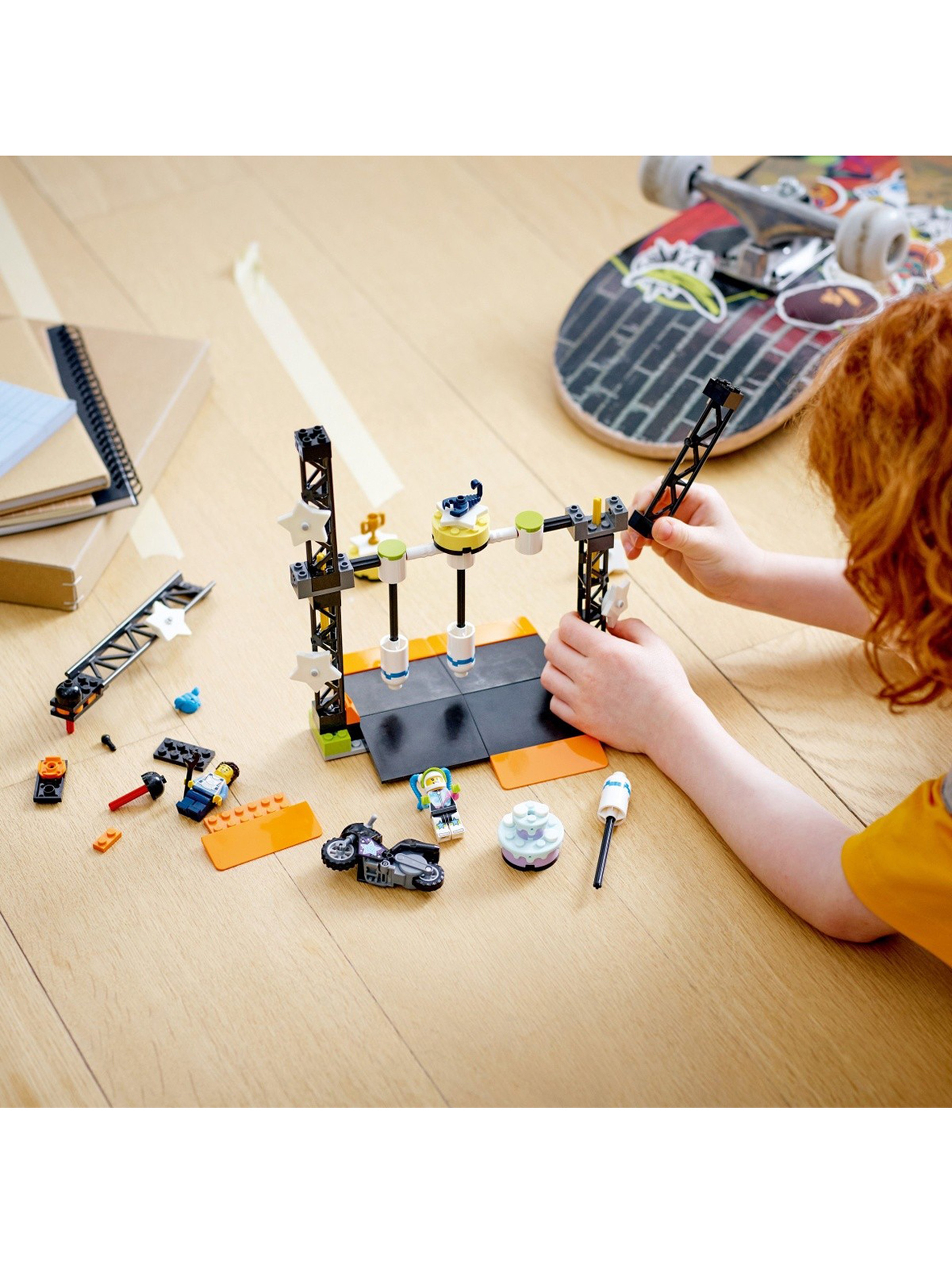 LEGO City - Wyzwanie kaskaderskie: przewracanie 60341 - 117 elementów, wiek 5+