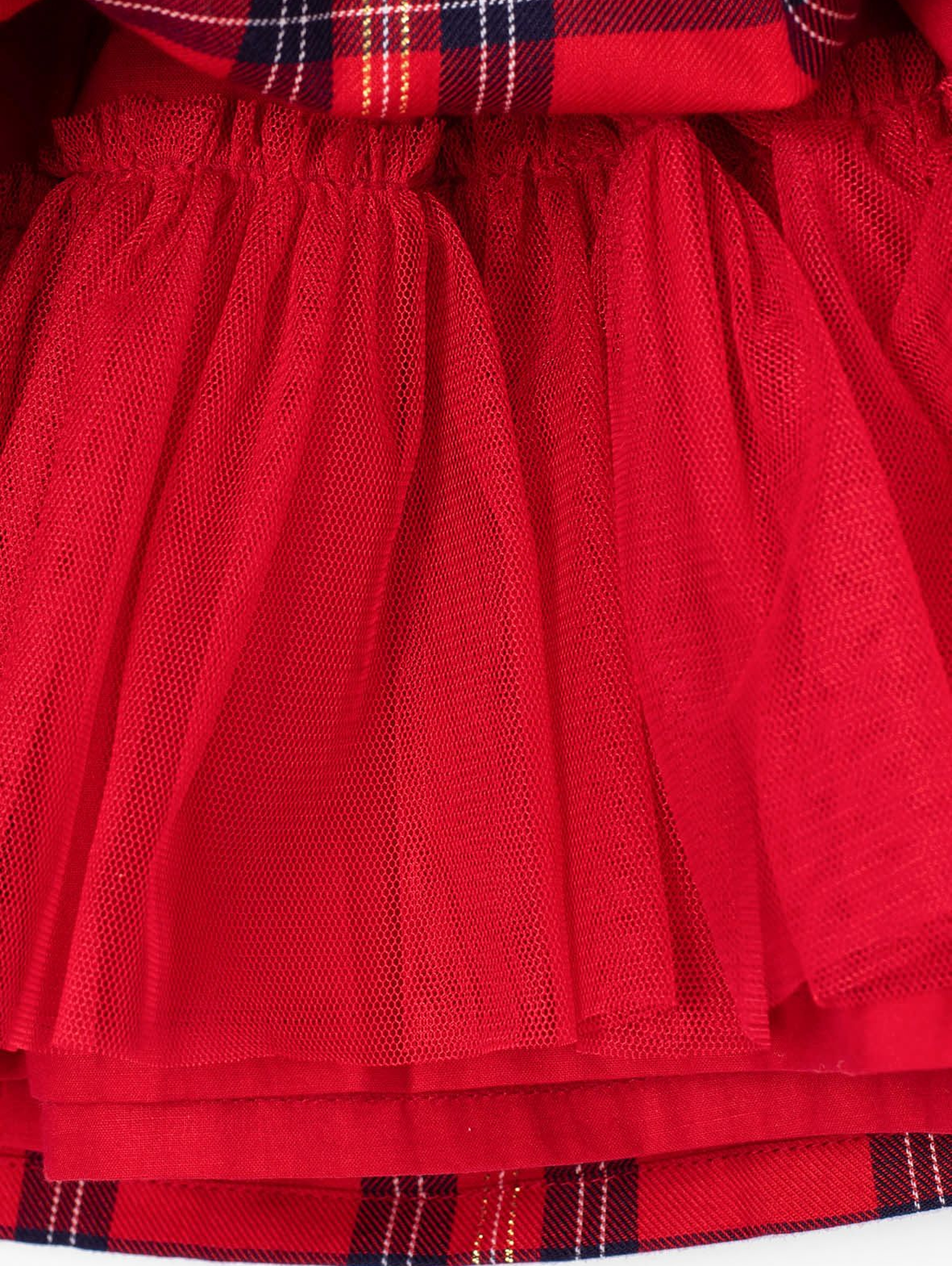 Czerwona spódnica w kratkę- kolekcja świąteczna