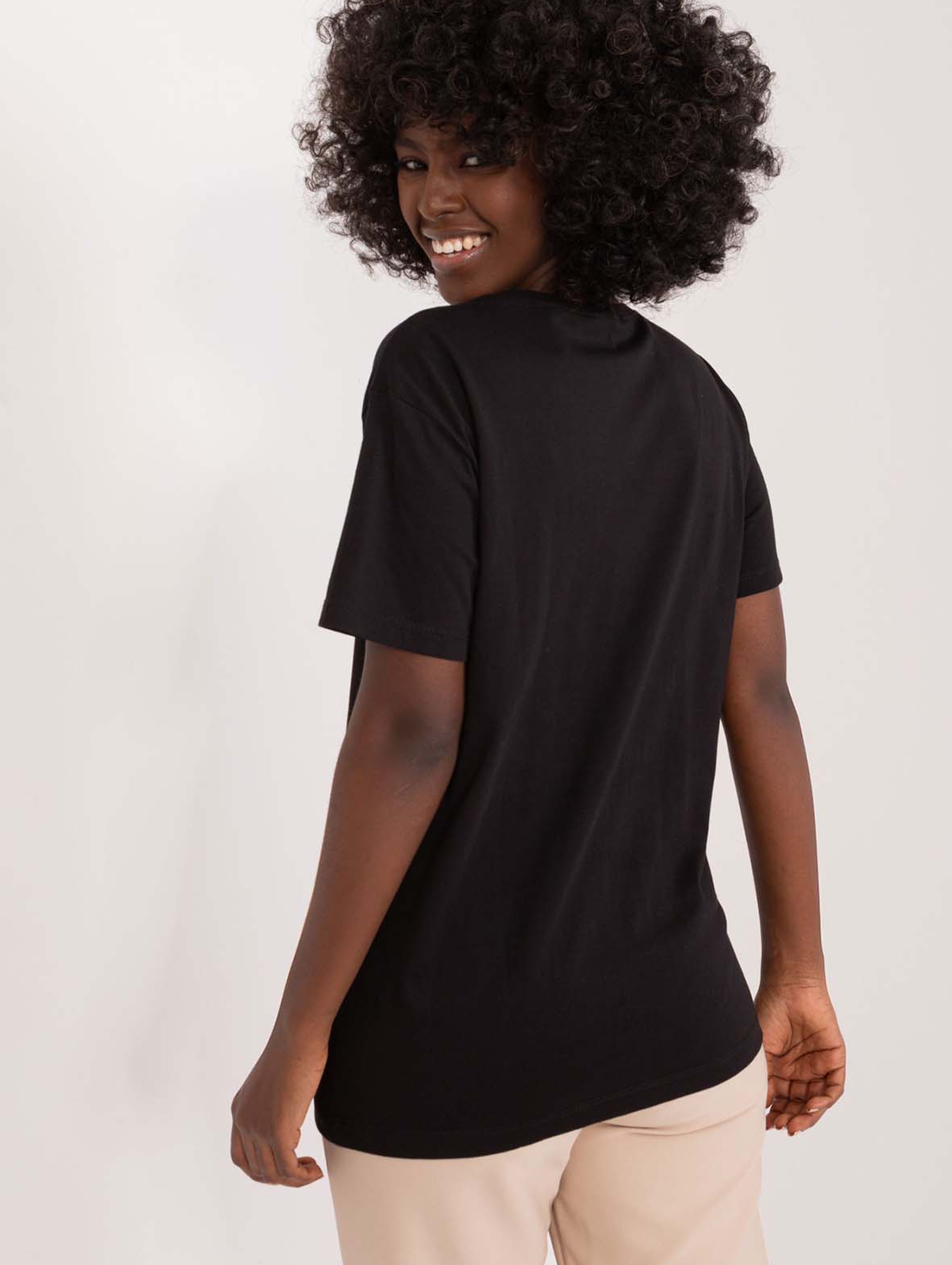 Czarny bawełniany t-shirt damski z misiem i kokardą