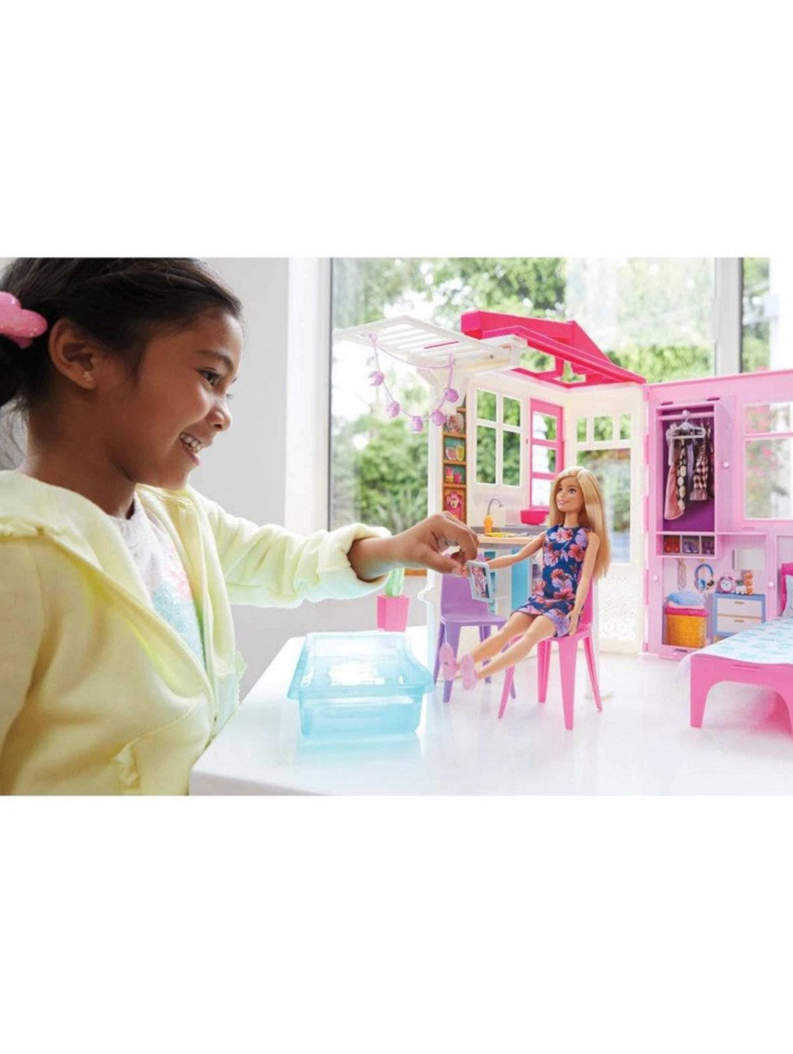 Barbie Przytulny domek z lalką wiek 4+