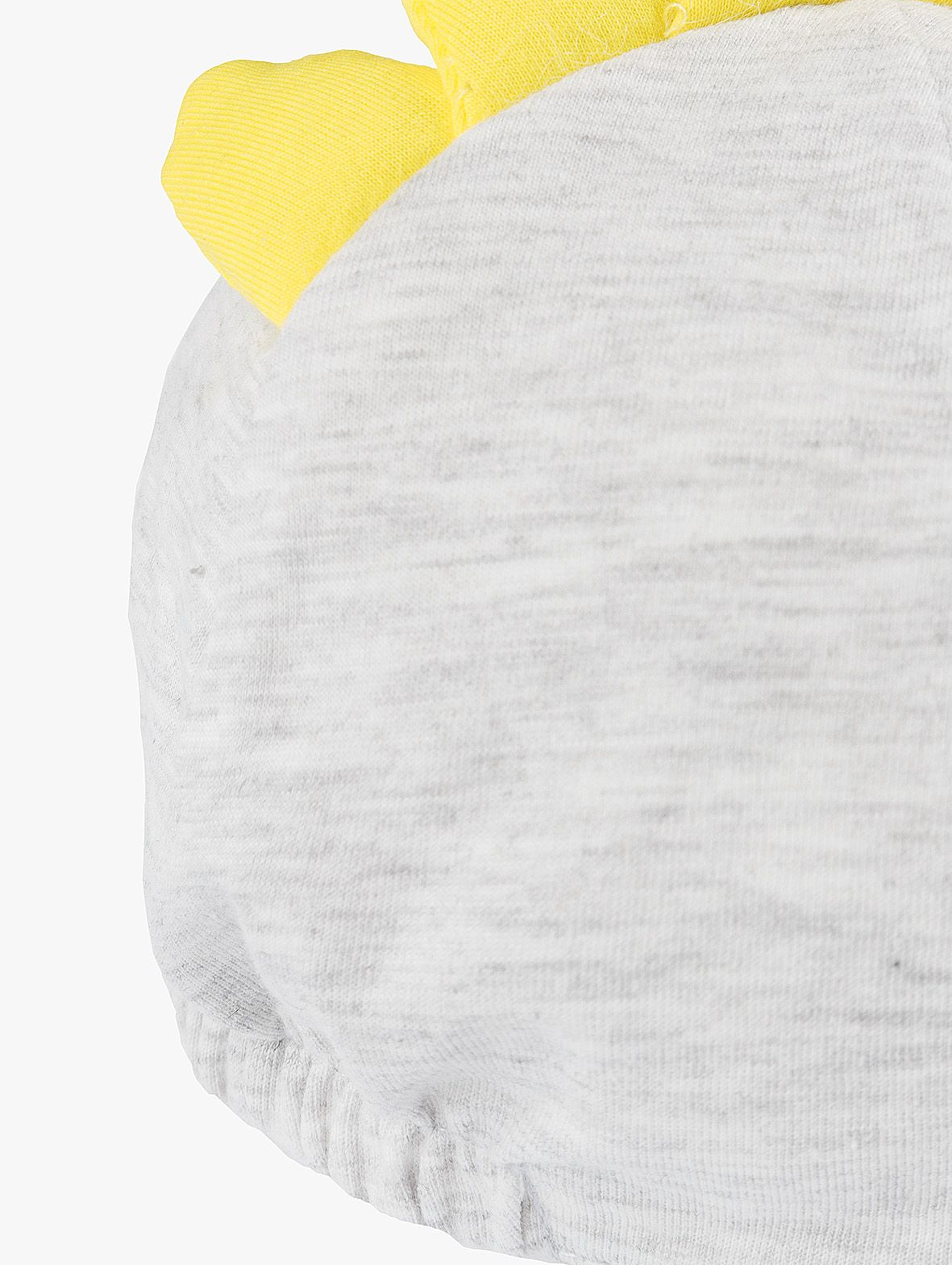 Czapka z daszkiem dla niemowlaka- 3D