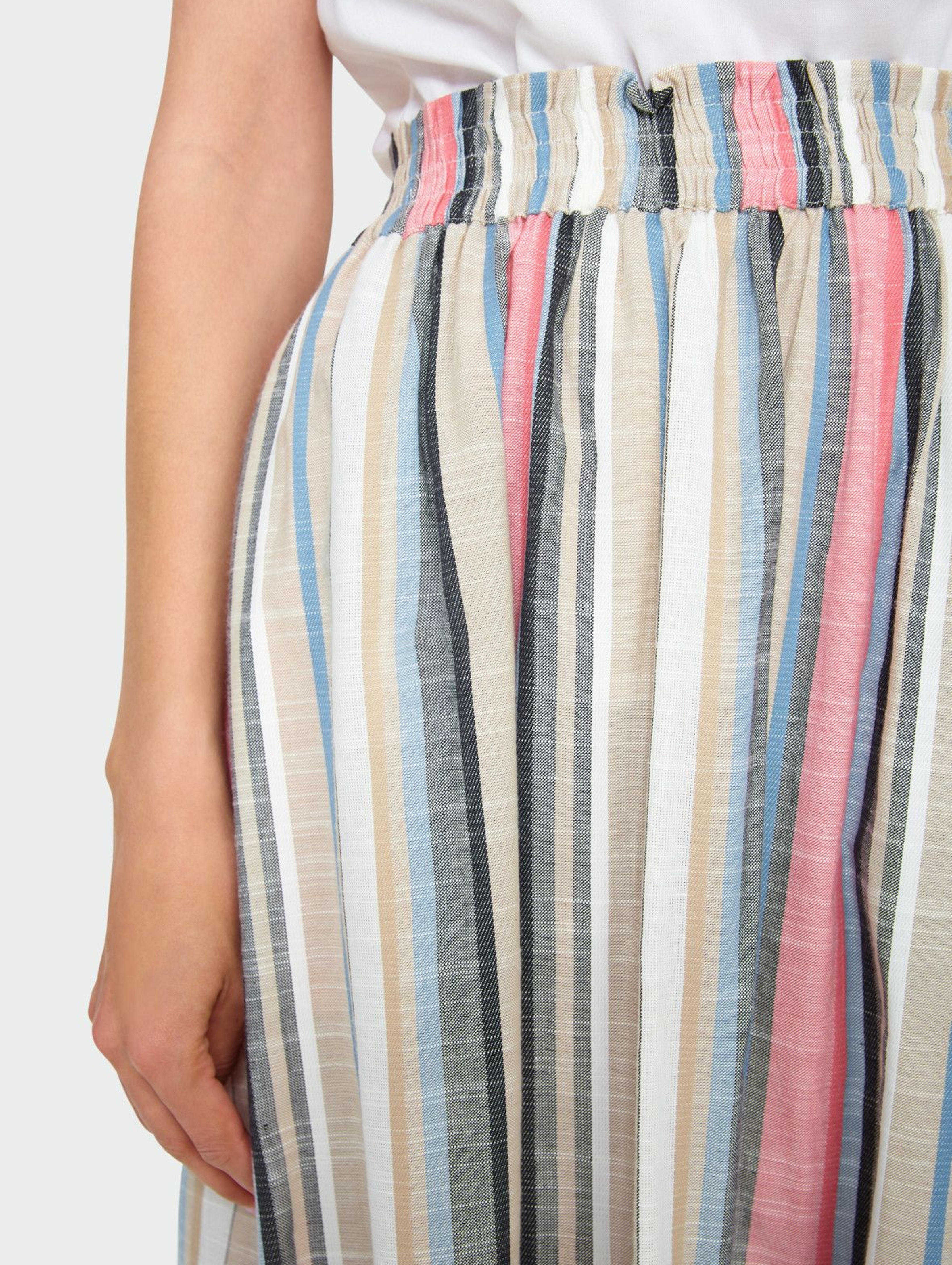 Wiskozowa spódnica damska w kolorowe  paski