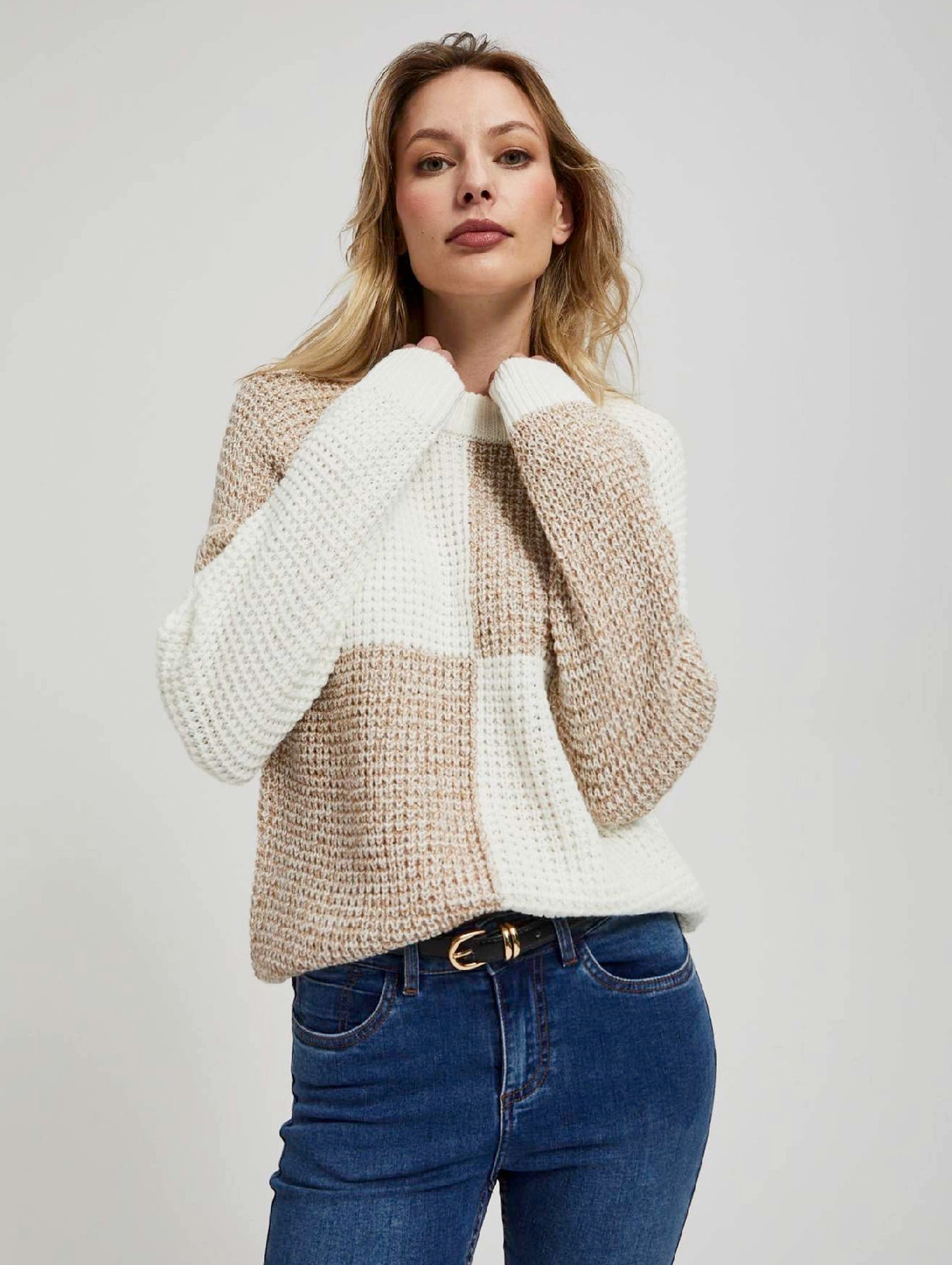 Akrylowy sweter damski z geometrycznym wzorem