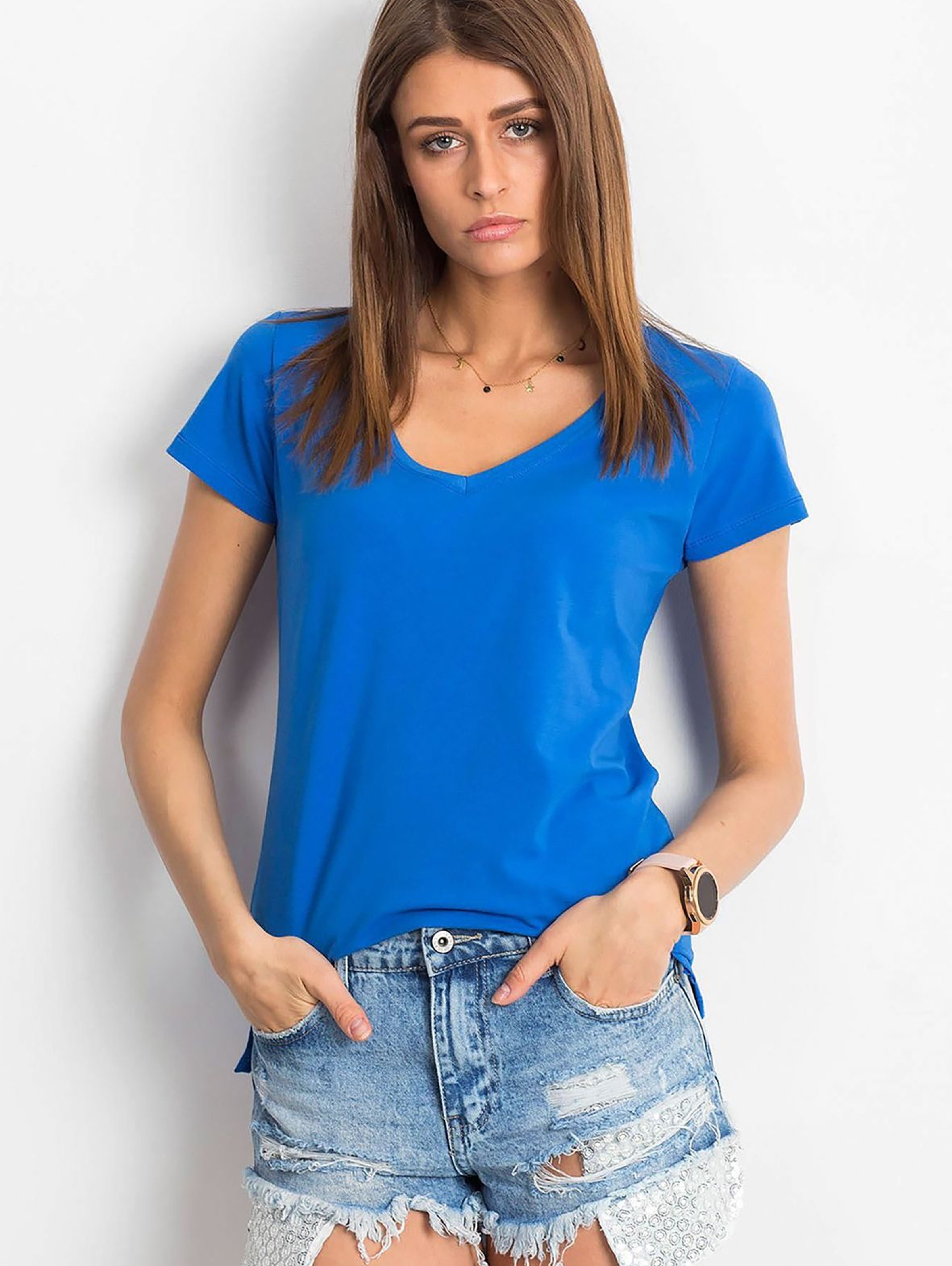 T-shirt damski w serek niebieski