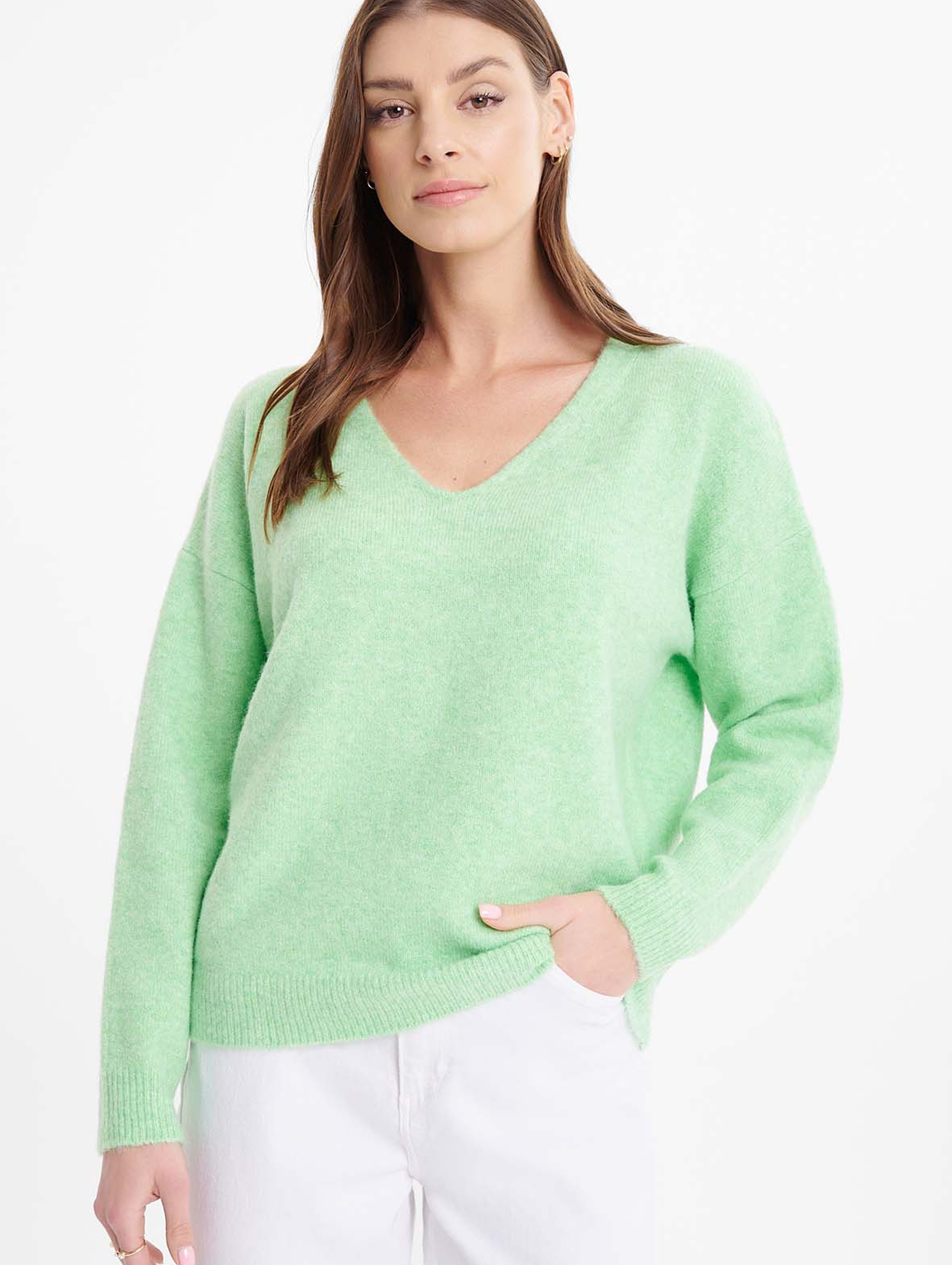 Damski sweter dzianinowy zielony z dekoltem V
