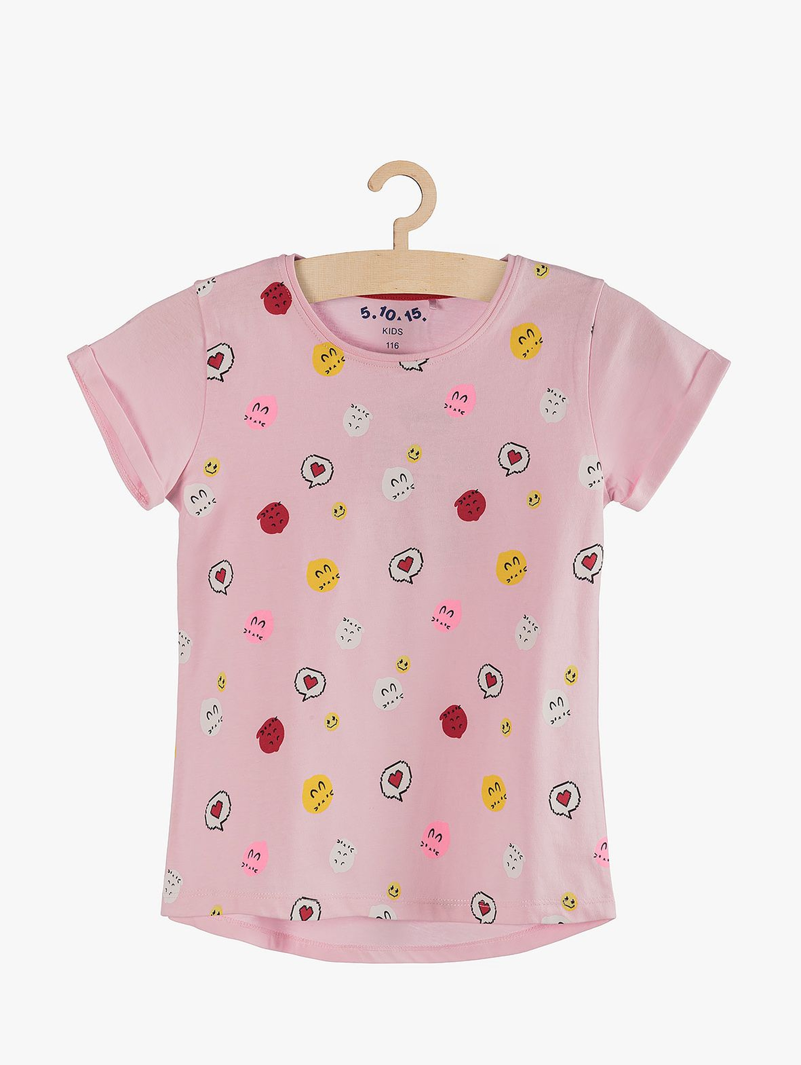 Różowy t-shirt dla dziewczynki z kolorowymi nadrukami
