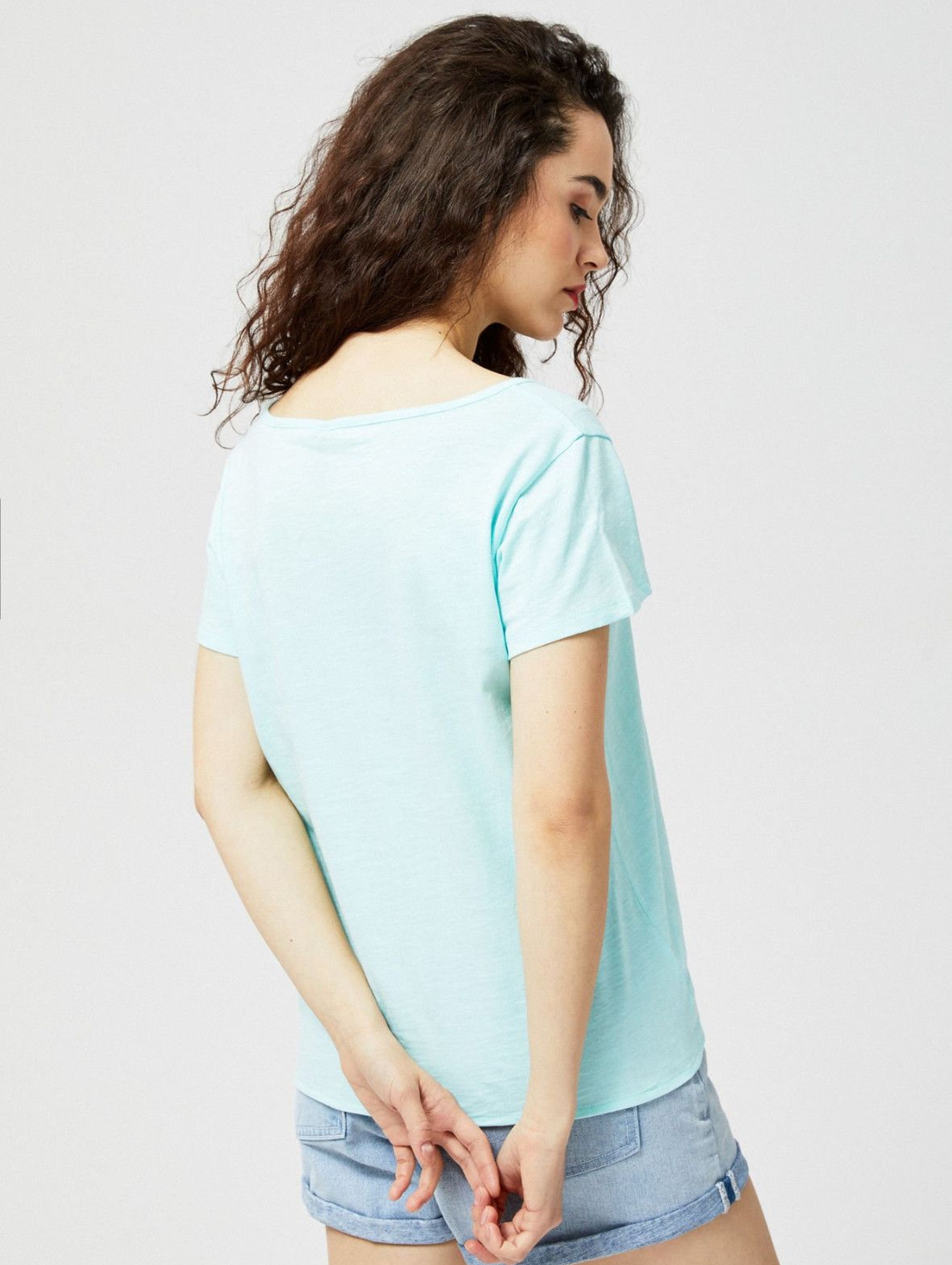 T-shirt damski bawełniany z wiązaniem