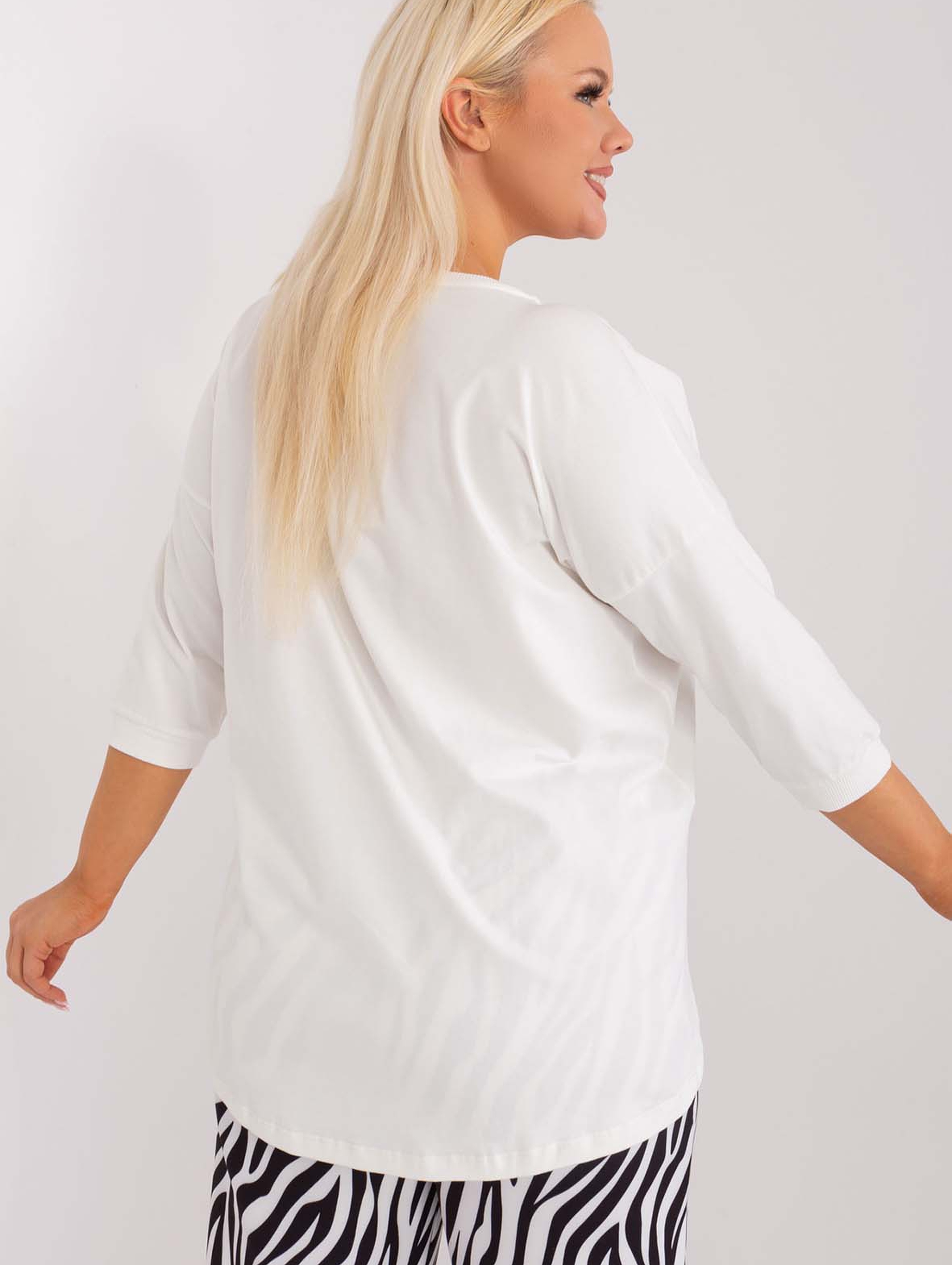 Ecru bawełniana bluzka damska plus size z aplikacją