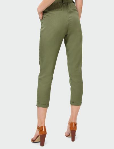 Zielone luźne spodnie z lyocellu z paskiem