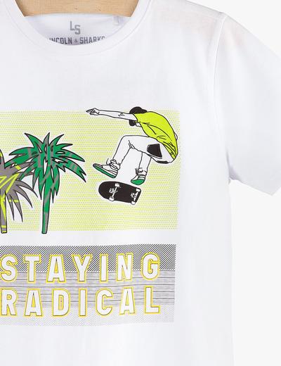 T-shirt chłopięcy biały "Staying Radical"