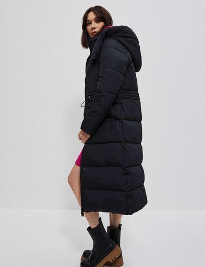 Długa pikowana damska kurtka z kapturem- czarna