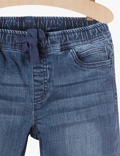Jeansowe spodnie dla chłopca z bawełnianą podszewką