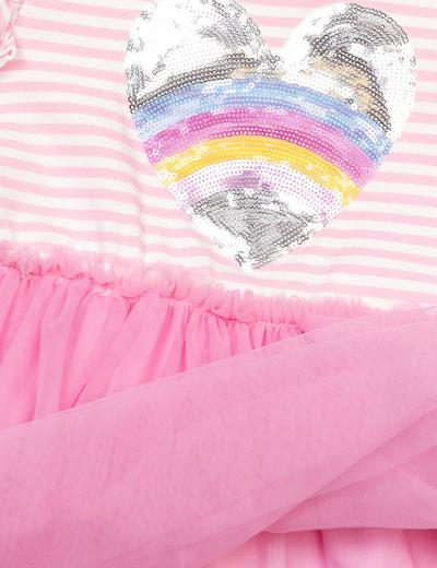 Różowa sukienka niemowlęca z falbanami i sercem
