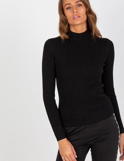 Czarny dopasowany sweter z półgolfem w prążek