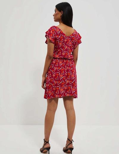 Krótka sukienka z kwiatowym wzorem