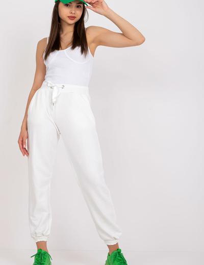 Spodnie dresowe damskie - białe