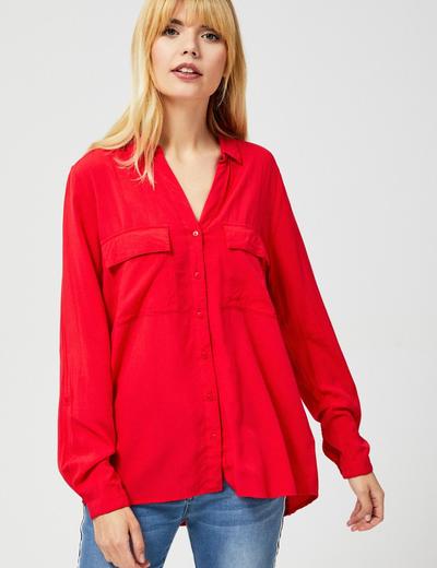 Czarwona koszula damska z długim rękawem