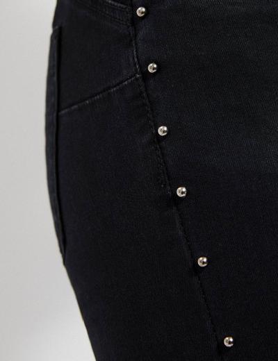 Spodnie damskie jeansy z dżetami - czarne