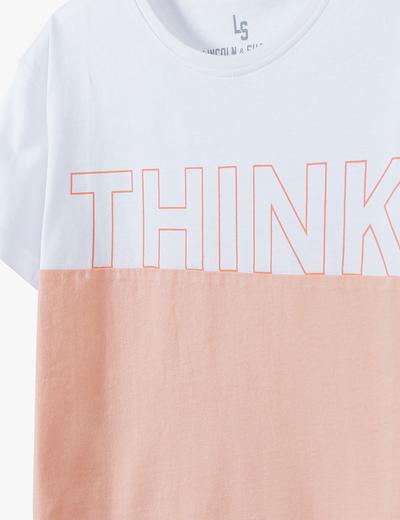 Bawełniany  T- shirt dziewczęcy z napisem Think- biało - różowy
