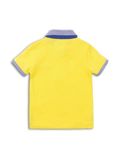 Bawełniany t-shirt chłopięcy z niebieskim kołnierzykiem - żółty