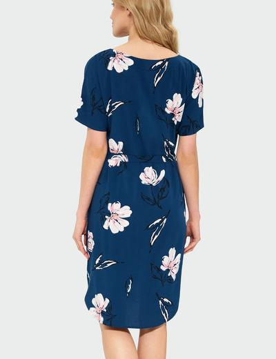 Granatowa wiskozowa sukienka z kwiatowym nadrukiem o luźnym kroju