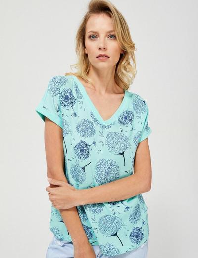 Niebieski t-shirt  damski na krótki rękaw z kwiatkami