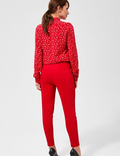 Spodnie damskie z przeszyciami i ozdobnymi lamówkami- czerwone