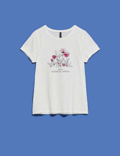 Biały t-shirt damski z kwiatowym nadrukiem
