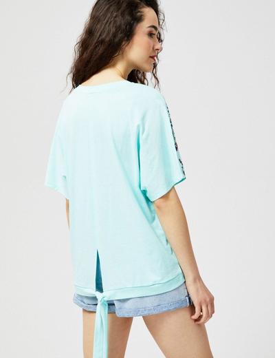 T-shirt damski bawełniany z kwiecistym nadrukiem- niebieski