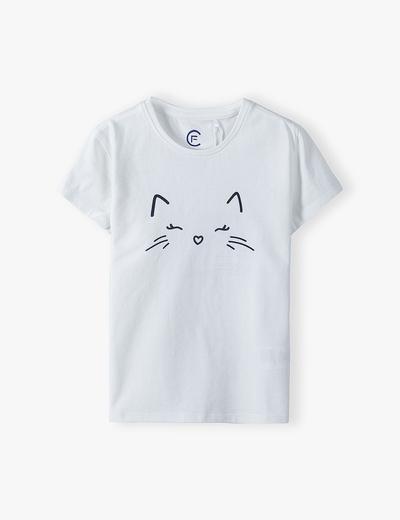 Biały dzianinowy t-shirt damski z kotkiem