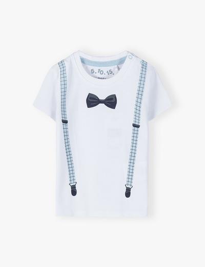 Bawełniany t-shirt niemowlęcy z nadrukiem imitującym szelki i muszkę - biała