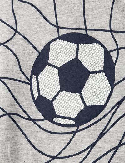T-shirt chłopięcy w kolorze szarym z piłką nożną