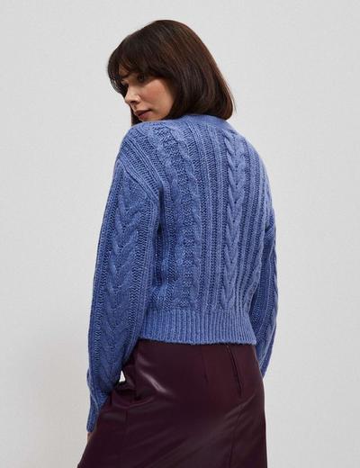 Damski sweter niebieski rozpinany w warkoczowy splot