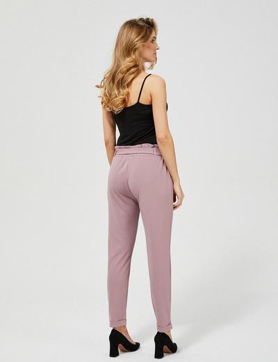 Spodnie damskie typu cygaretki - różowe